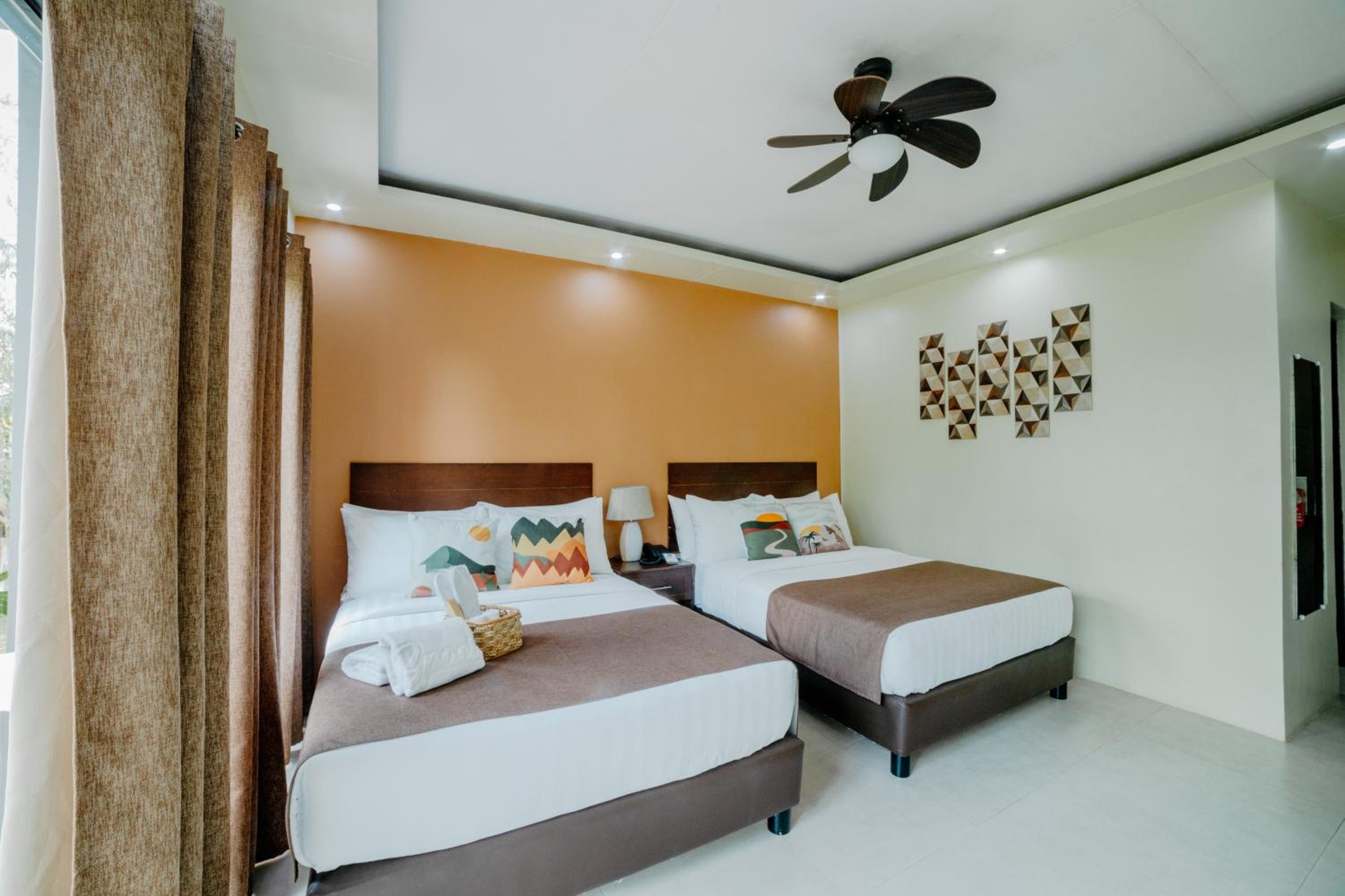 Deluxe Double Room photo 2