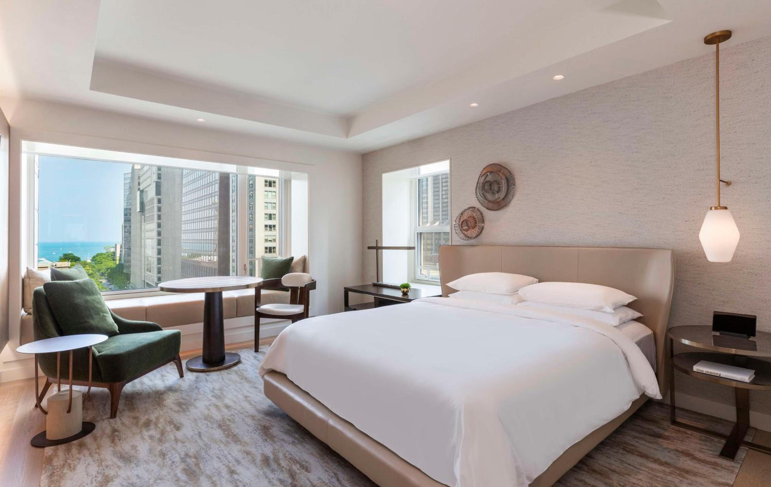 King Room with Lake View - Photo 1