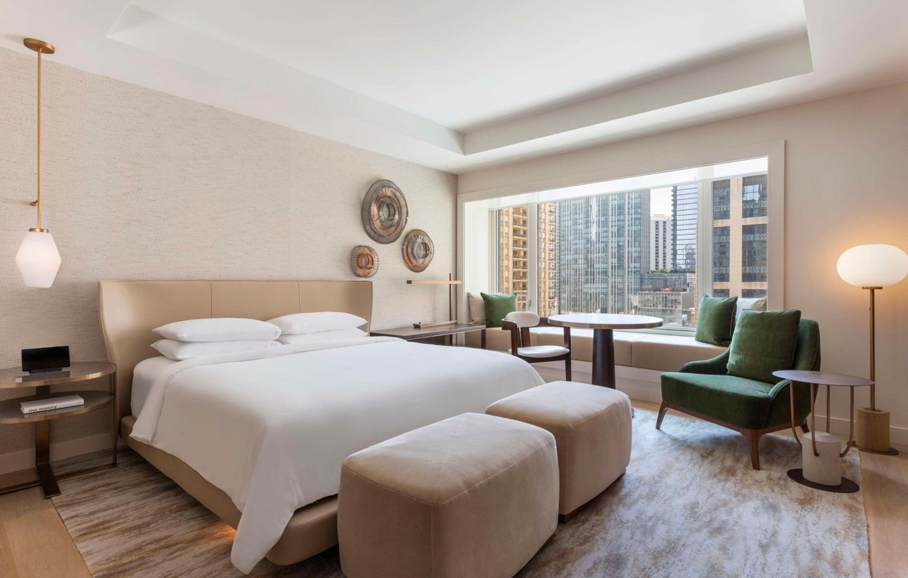 King Room with City View - Photo 1