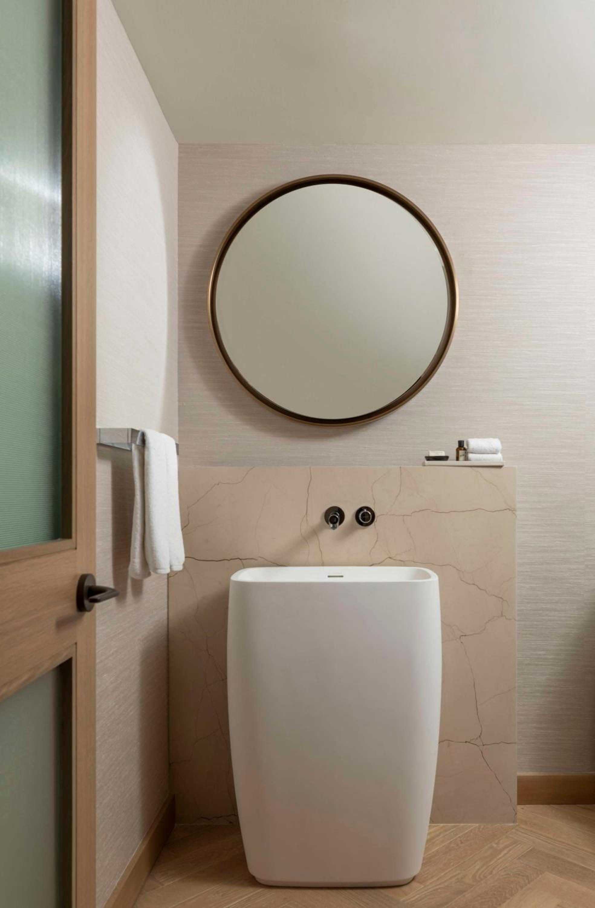 Gold Coast Suite - Photo 7