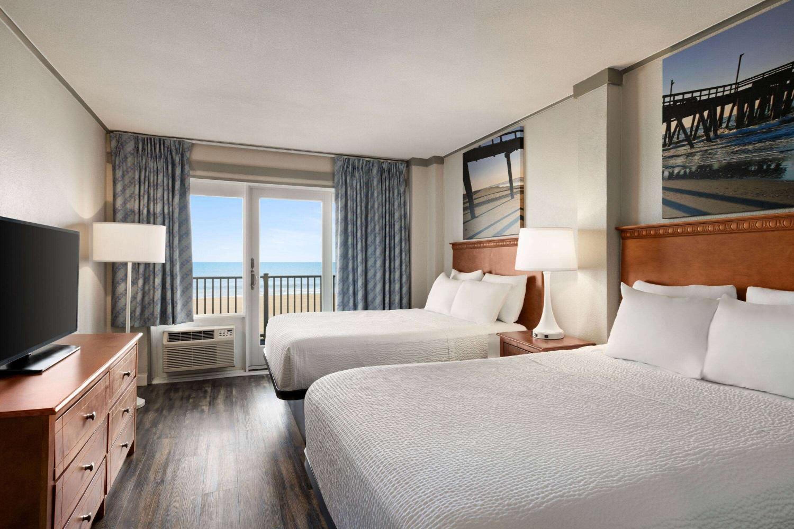 Double Room with Two Double Beds and Side Ocean View - Non-Smoking