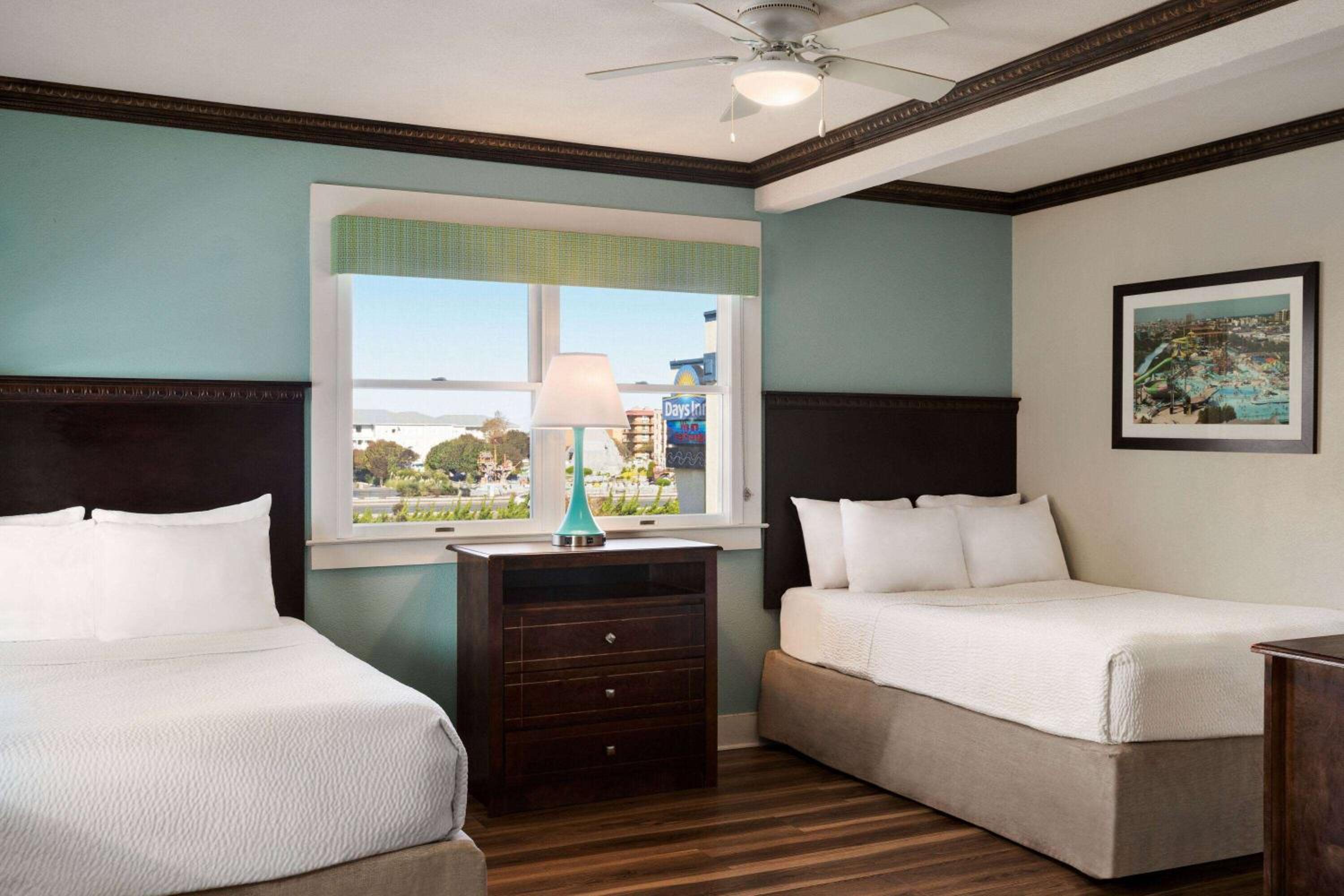 One-Bedroom Suite with Two Double Beds - Non-Smoking photo 1