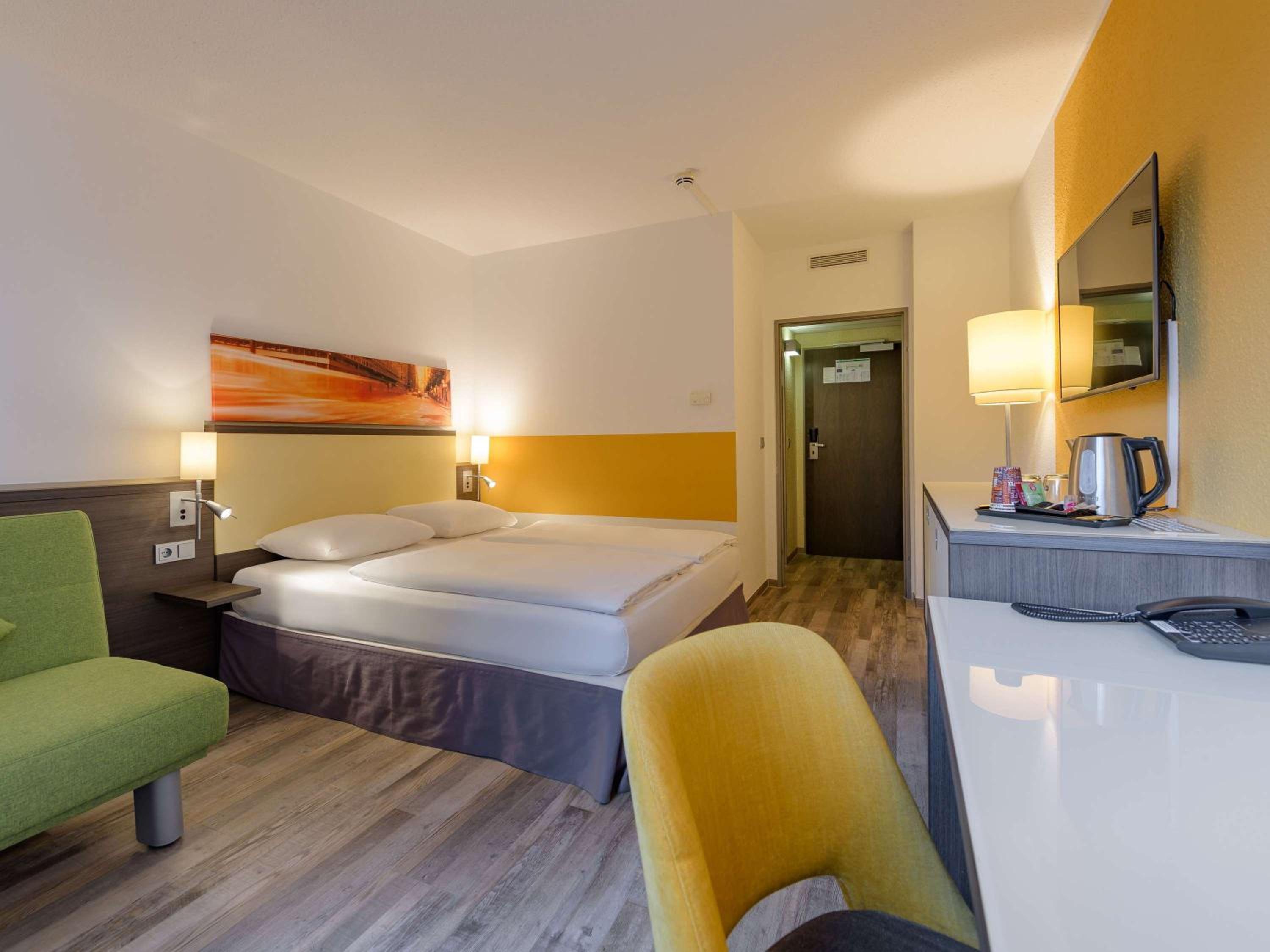 Standard Double Room - Photo 10