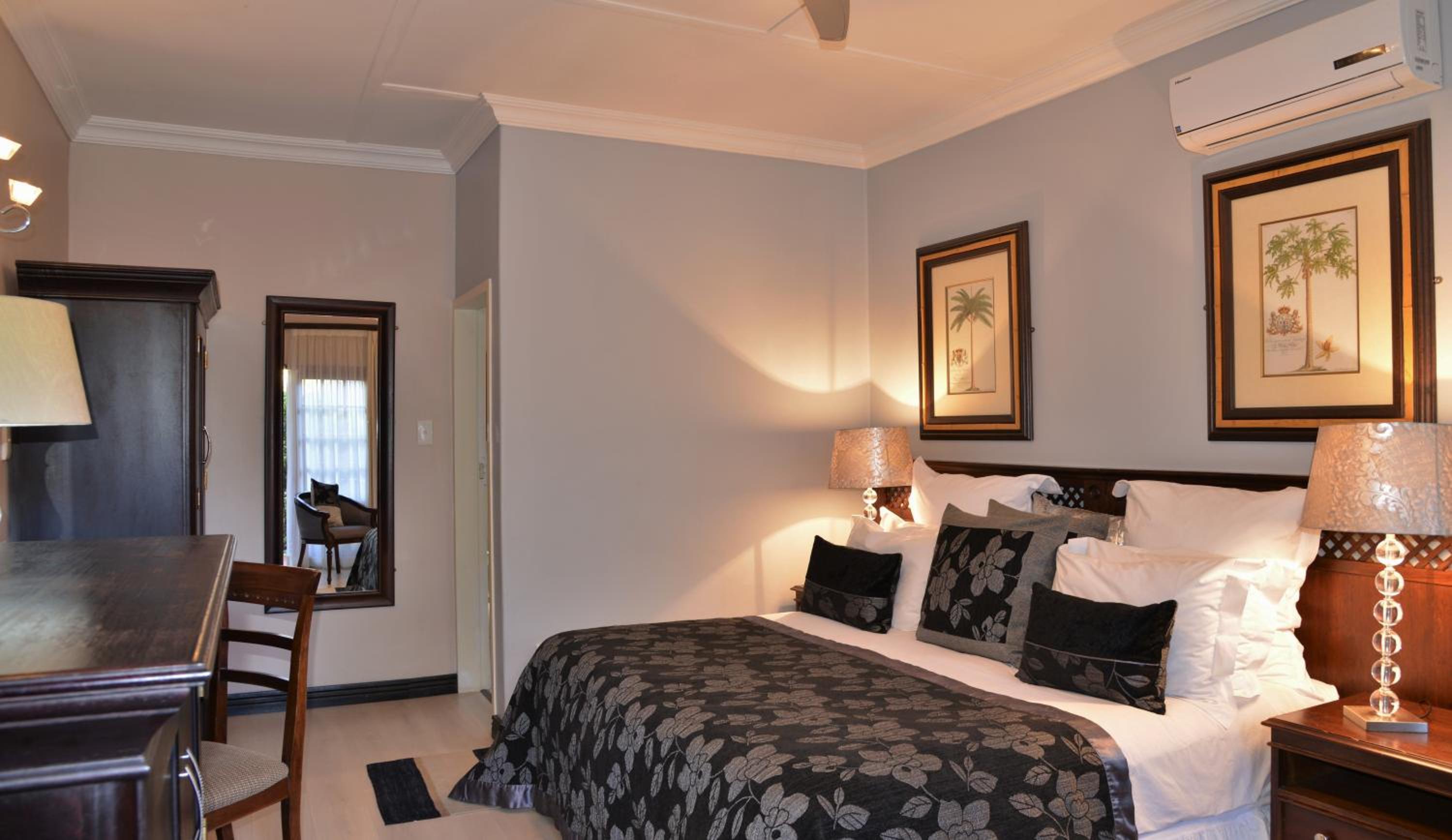 Standard Double Room photo 1