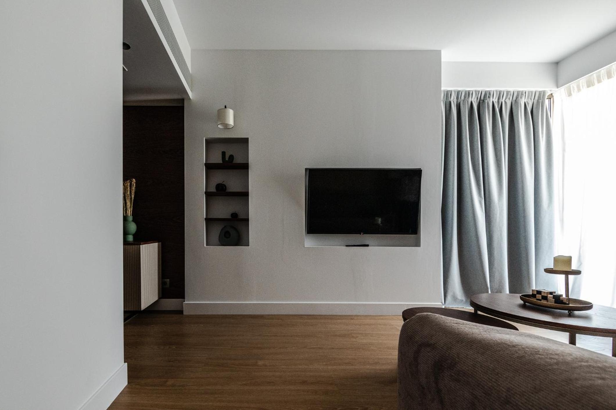 Executive Suite - Photo 4