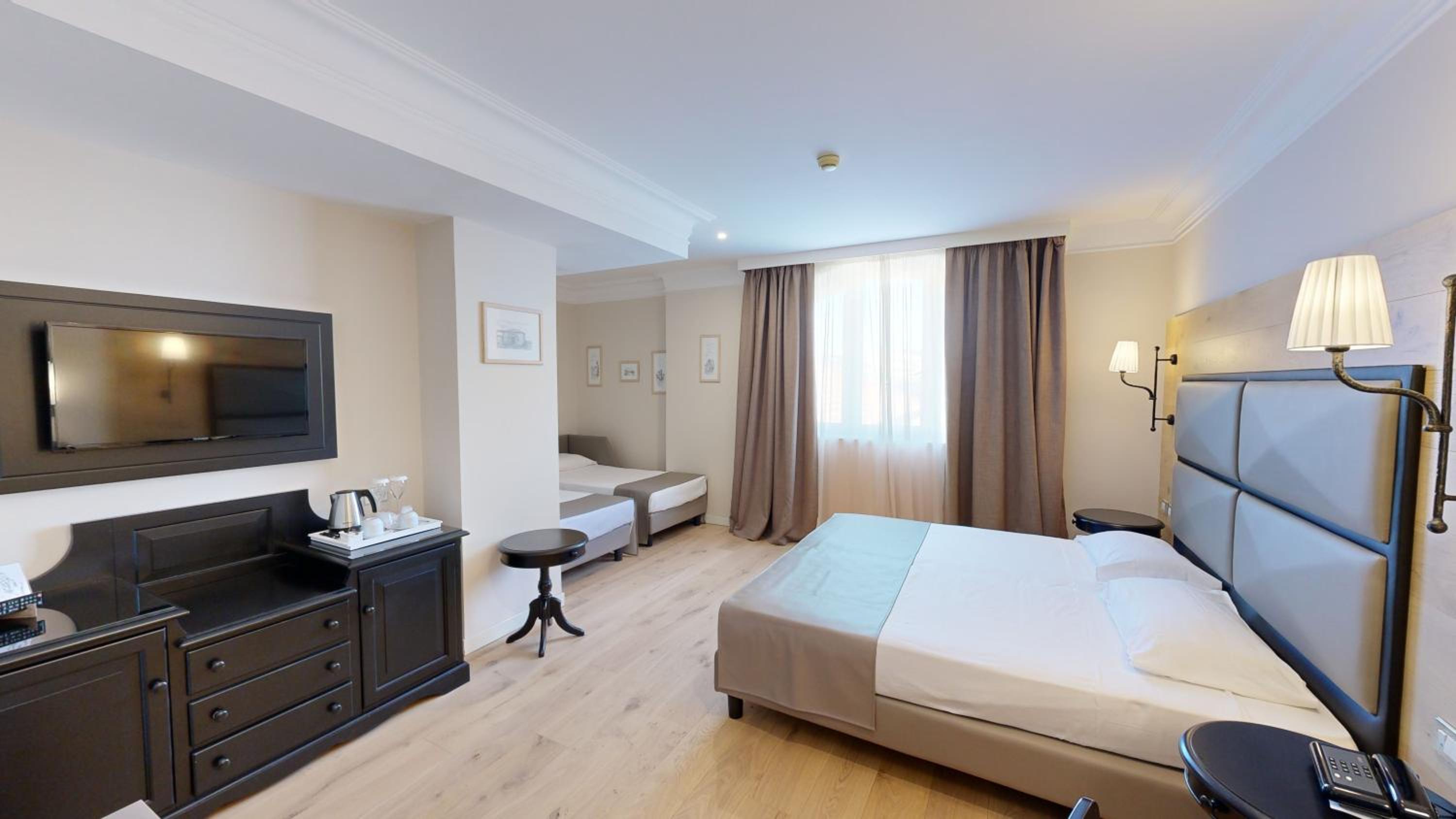 Double or Twin Room - Photo 1
