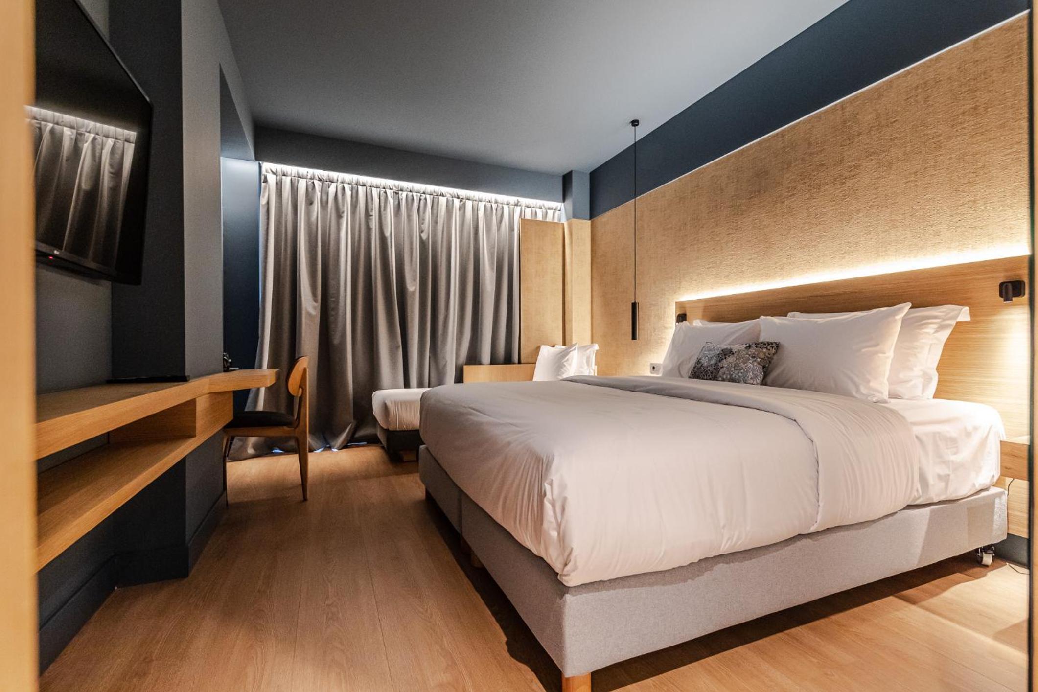 Superior Triple Room - Photo 21
