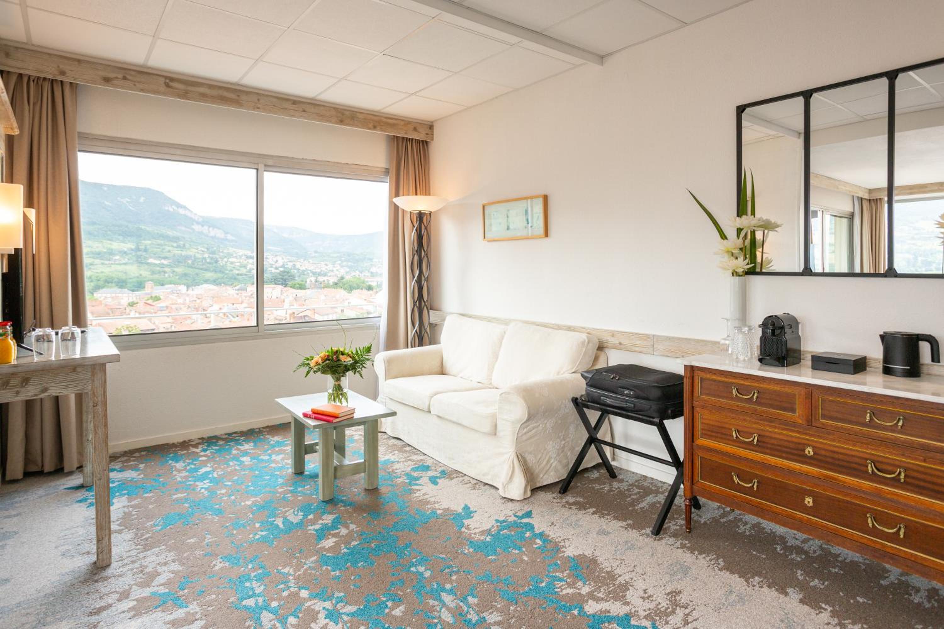 Suite with One Double Bed and View photo 3