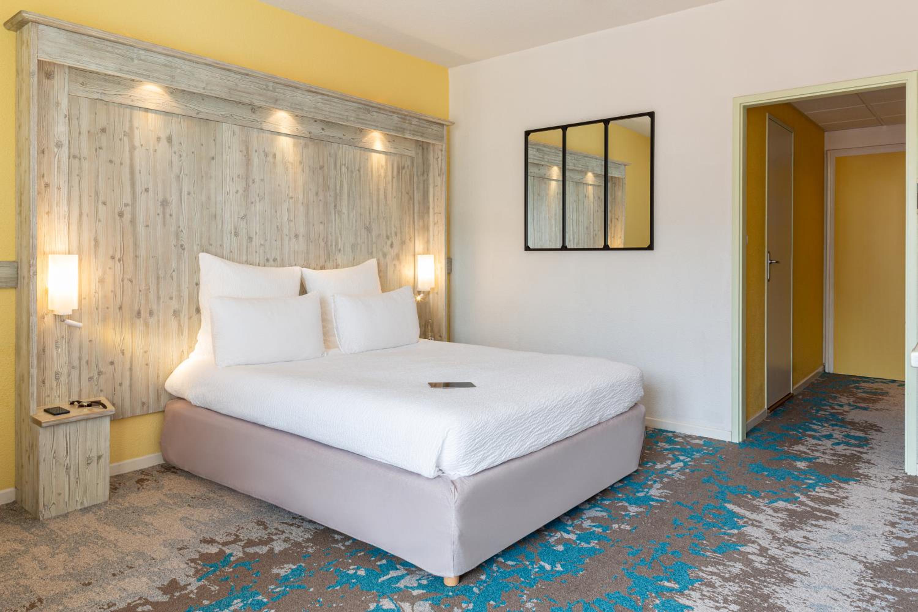 Classic Double Room - Photo 13