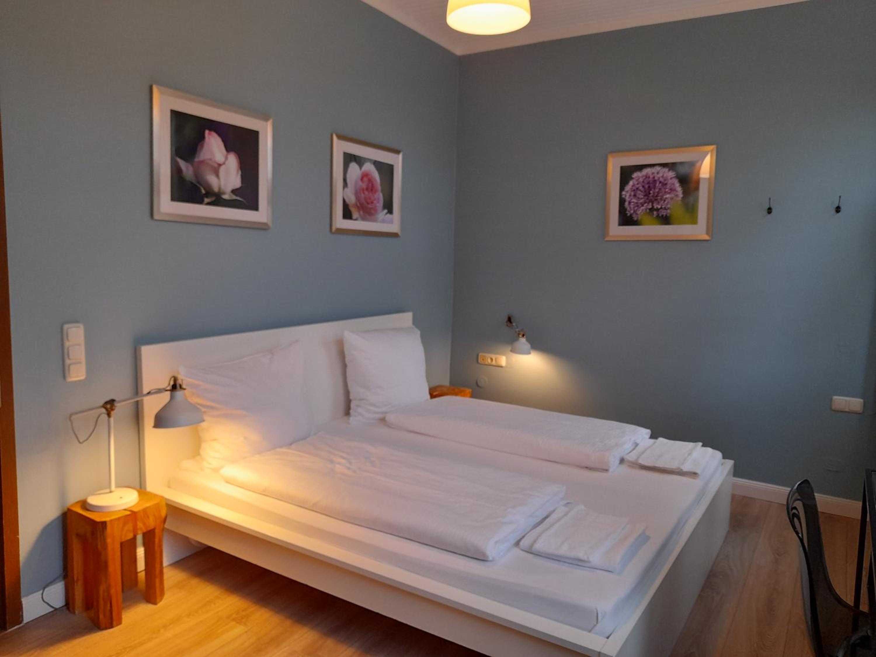 Standard King Room photo 3