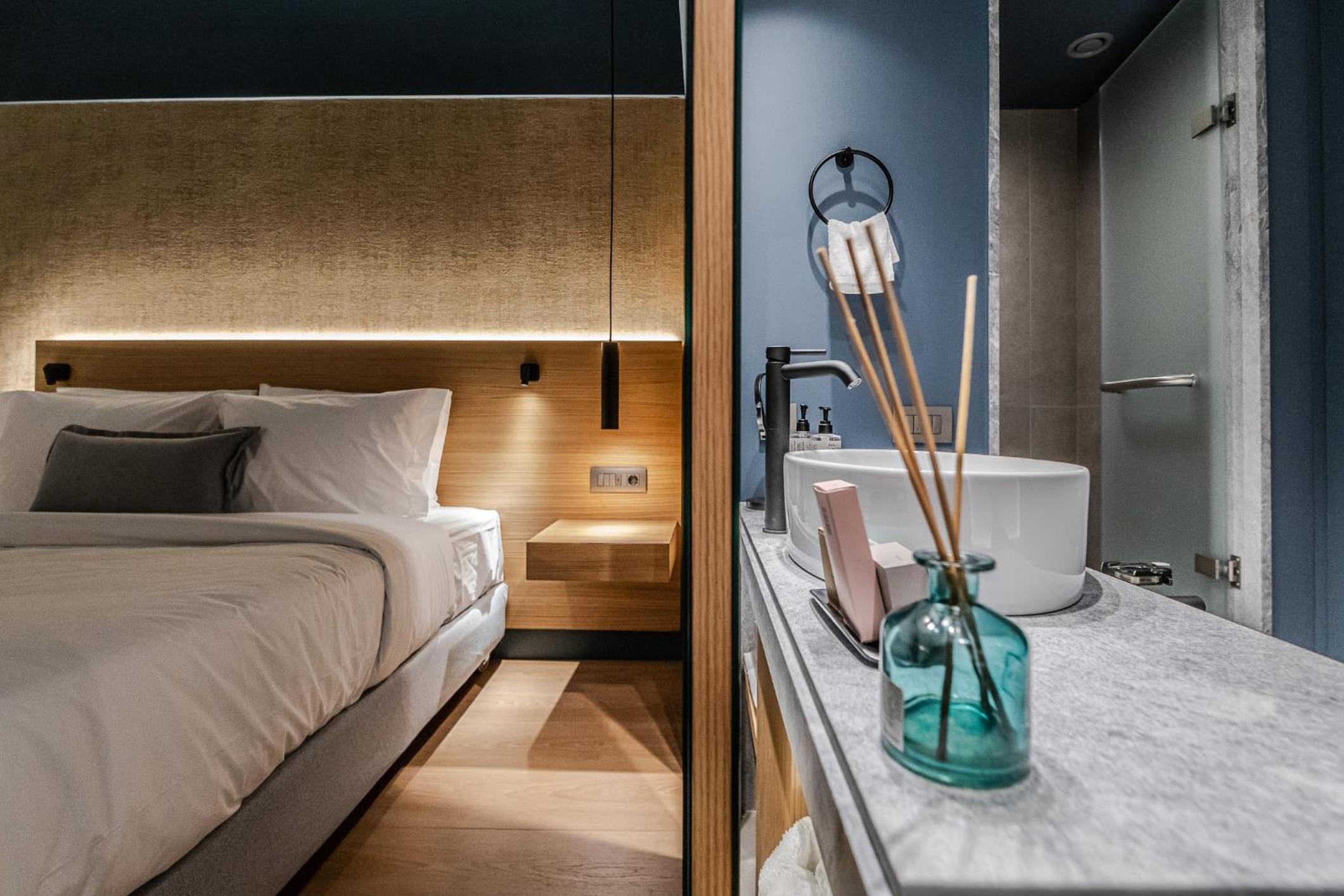 Double or Twin Room - Photo 20