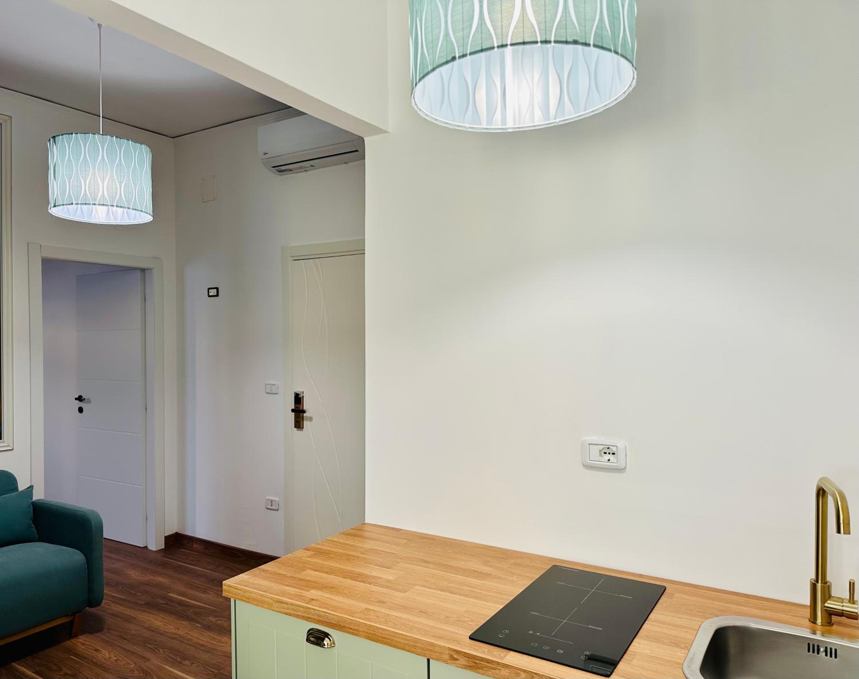 Apartment with Sea View - Photo 3