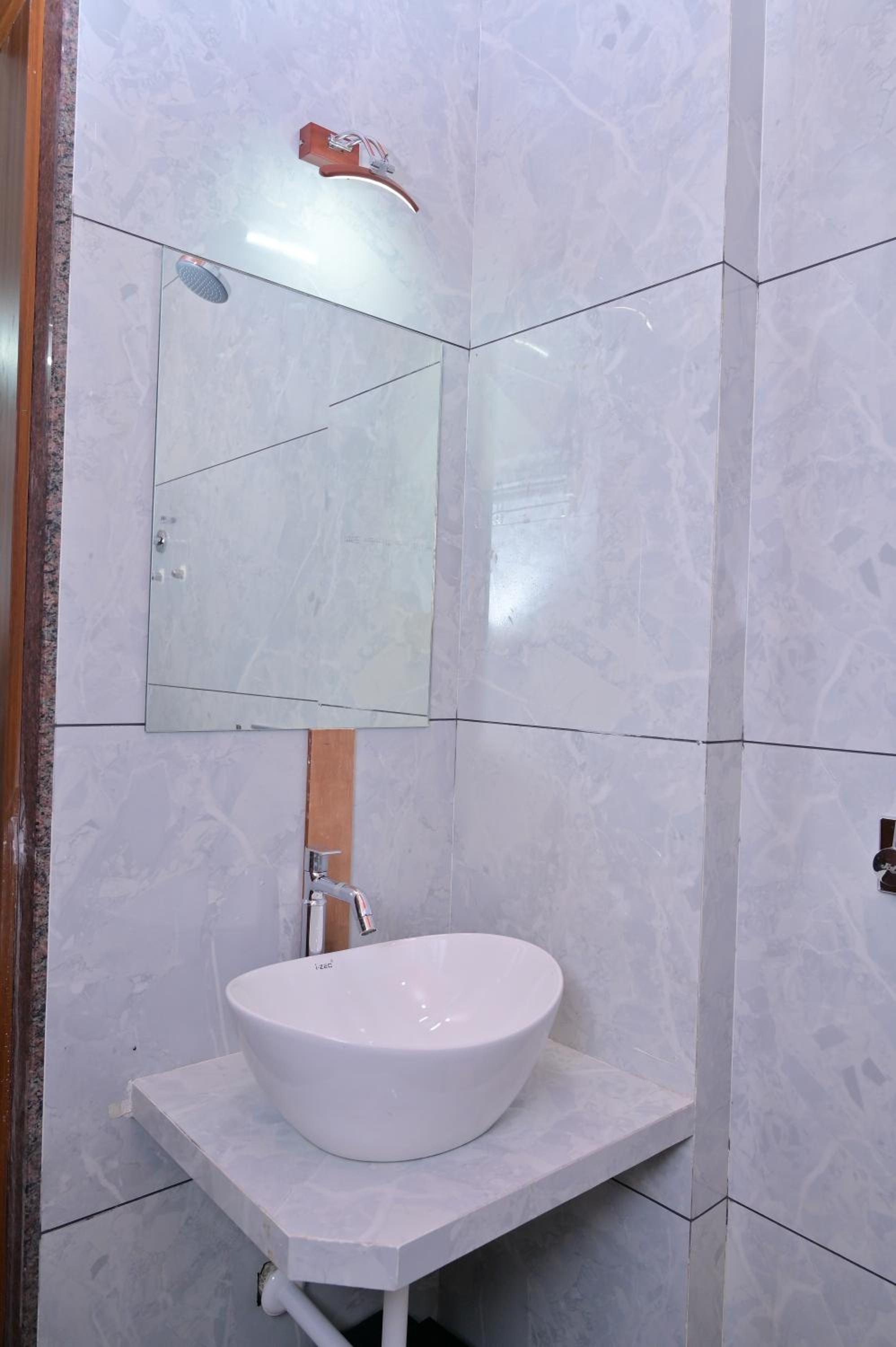 Double Room - Photo 3