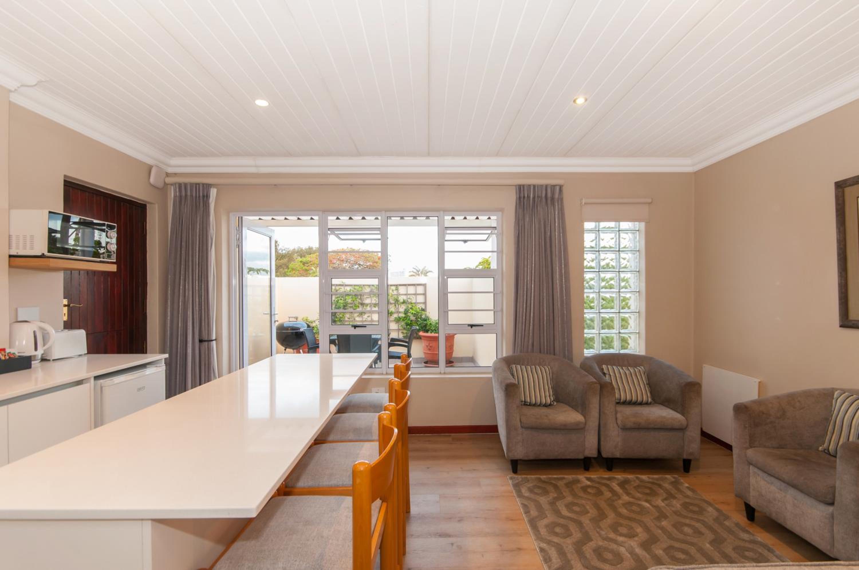 Standard Triple Room - Photo 5
