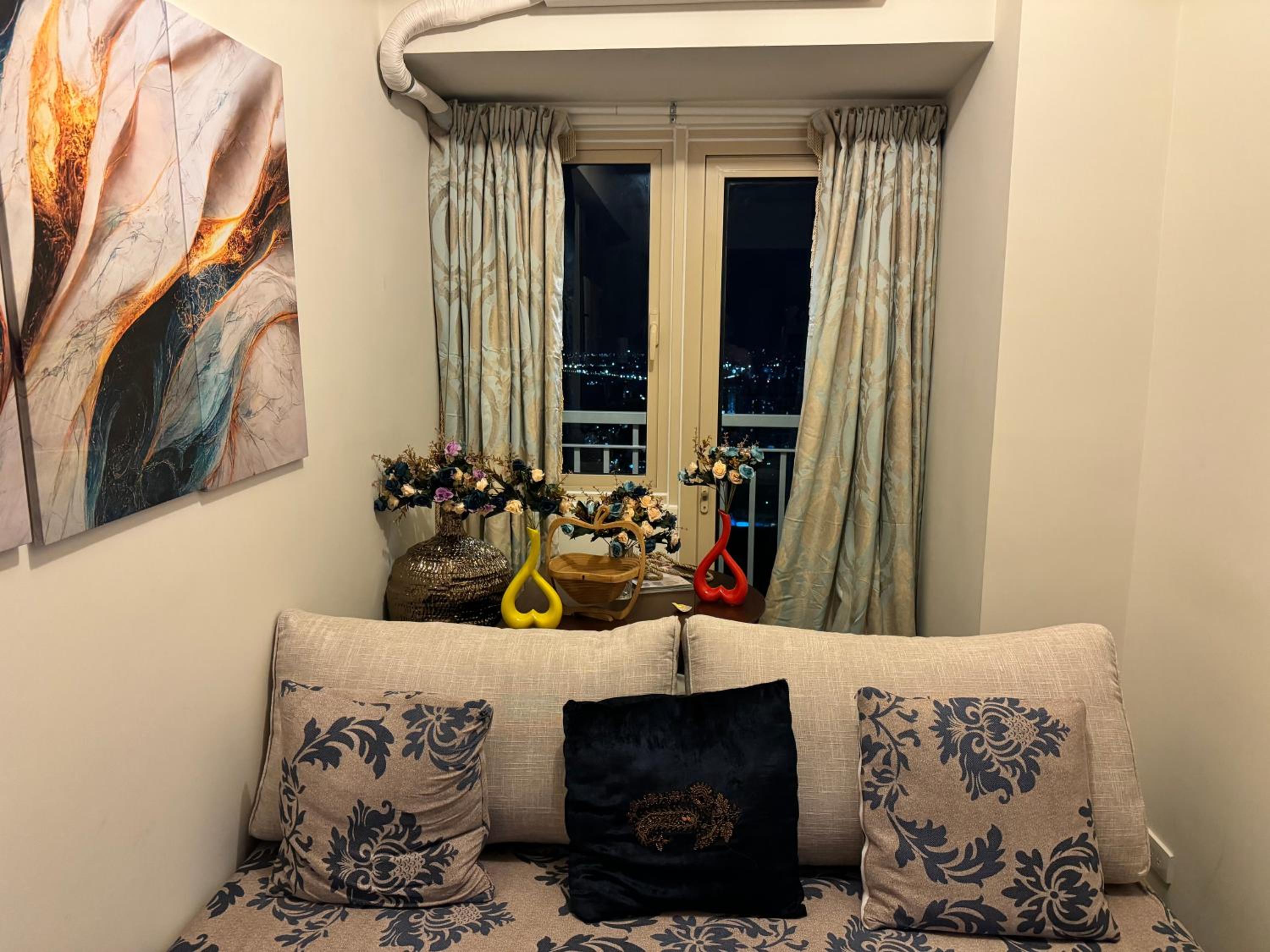 One-Bedroom Apartment - Photo 19
