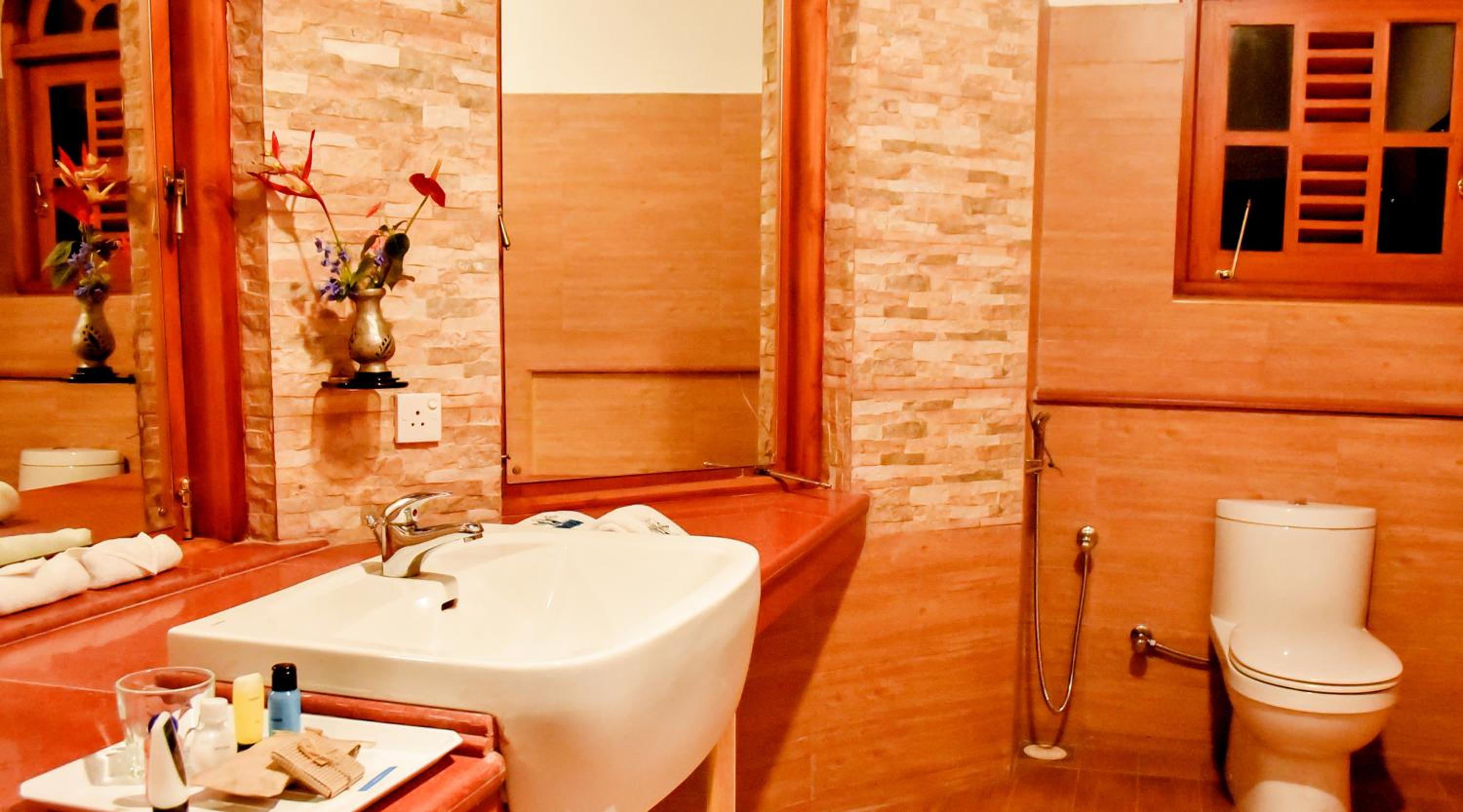 Superior Suite - Photo 6