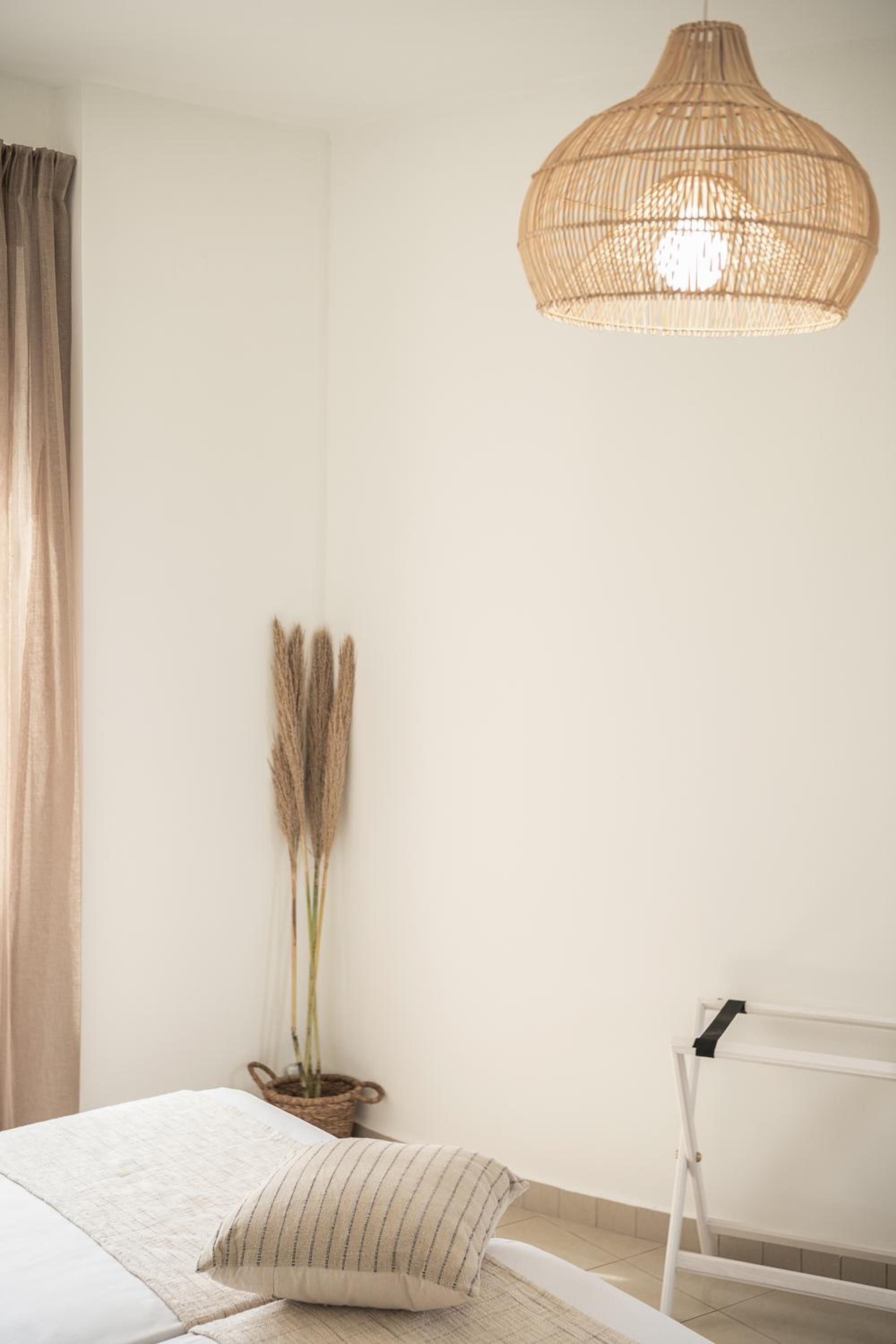 Deluxe Suite - Photo 16