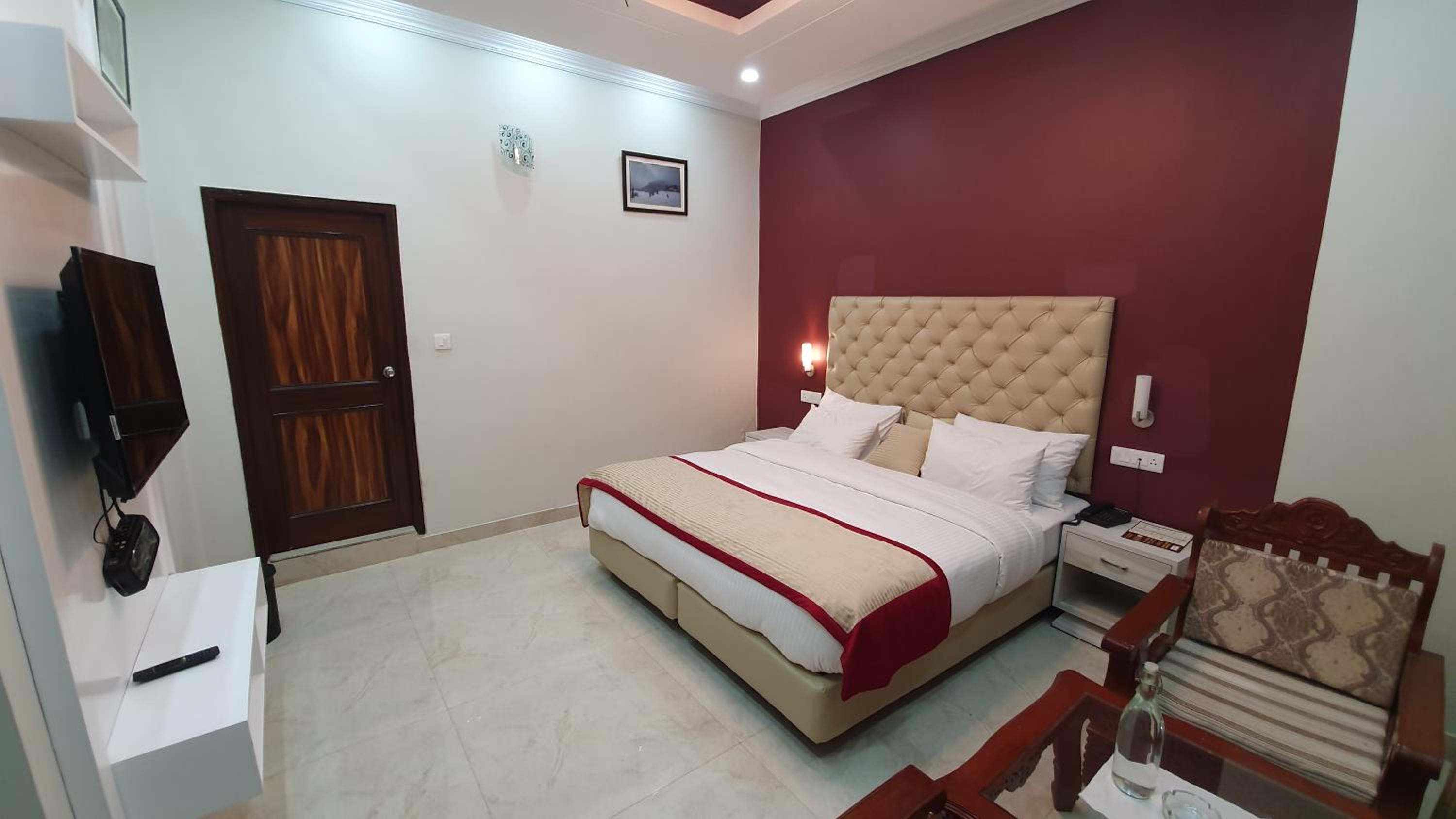 Economy Double Room photo 2