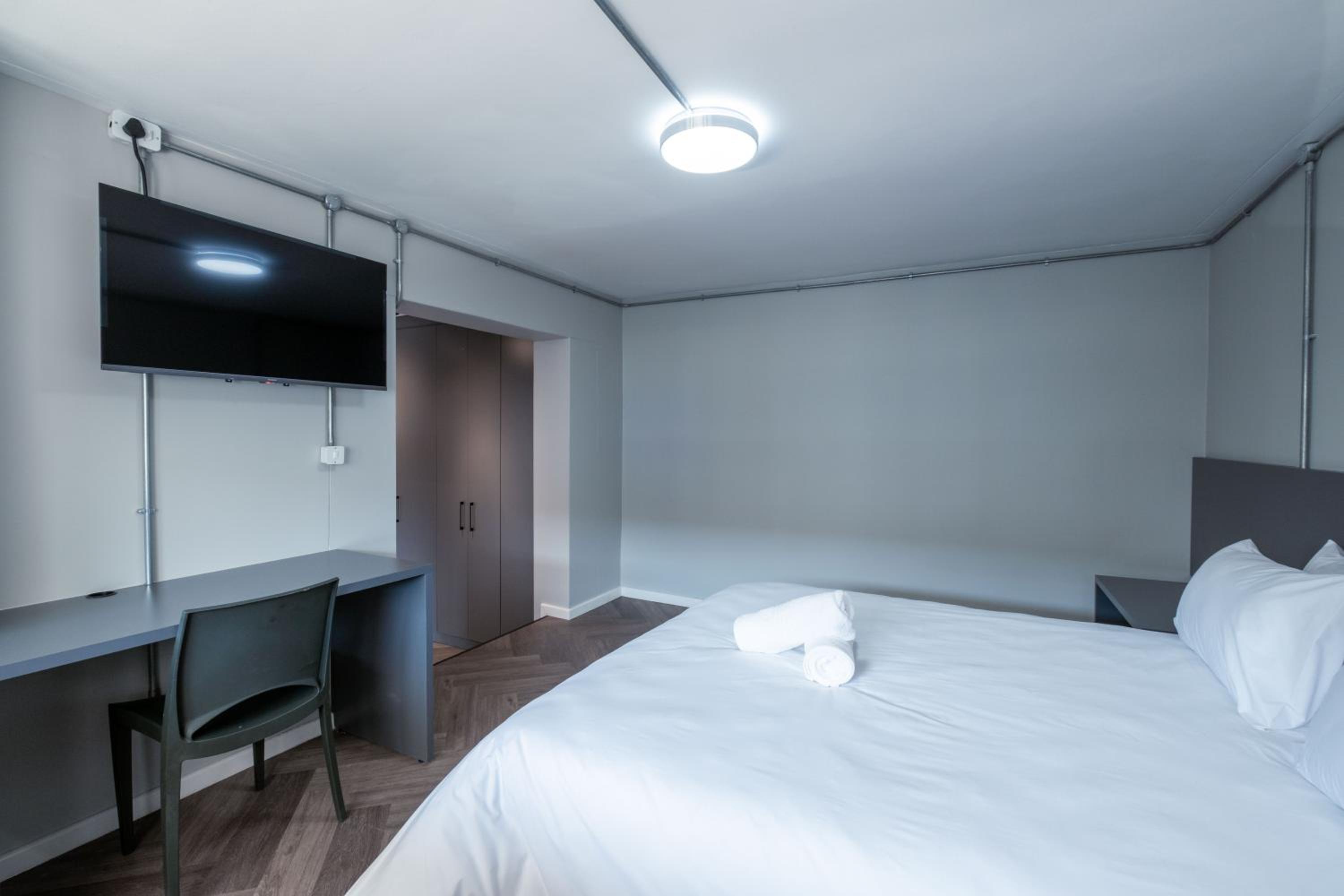 Two-Bedroom Suite photo 2