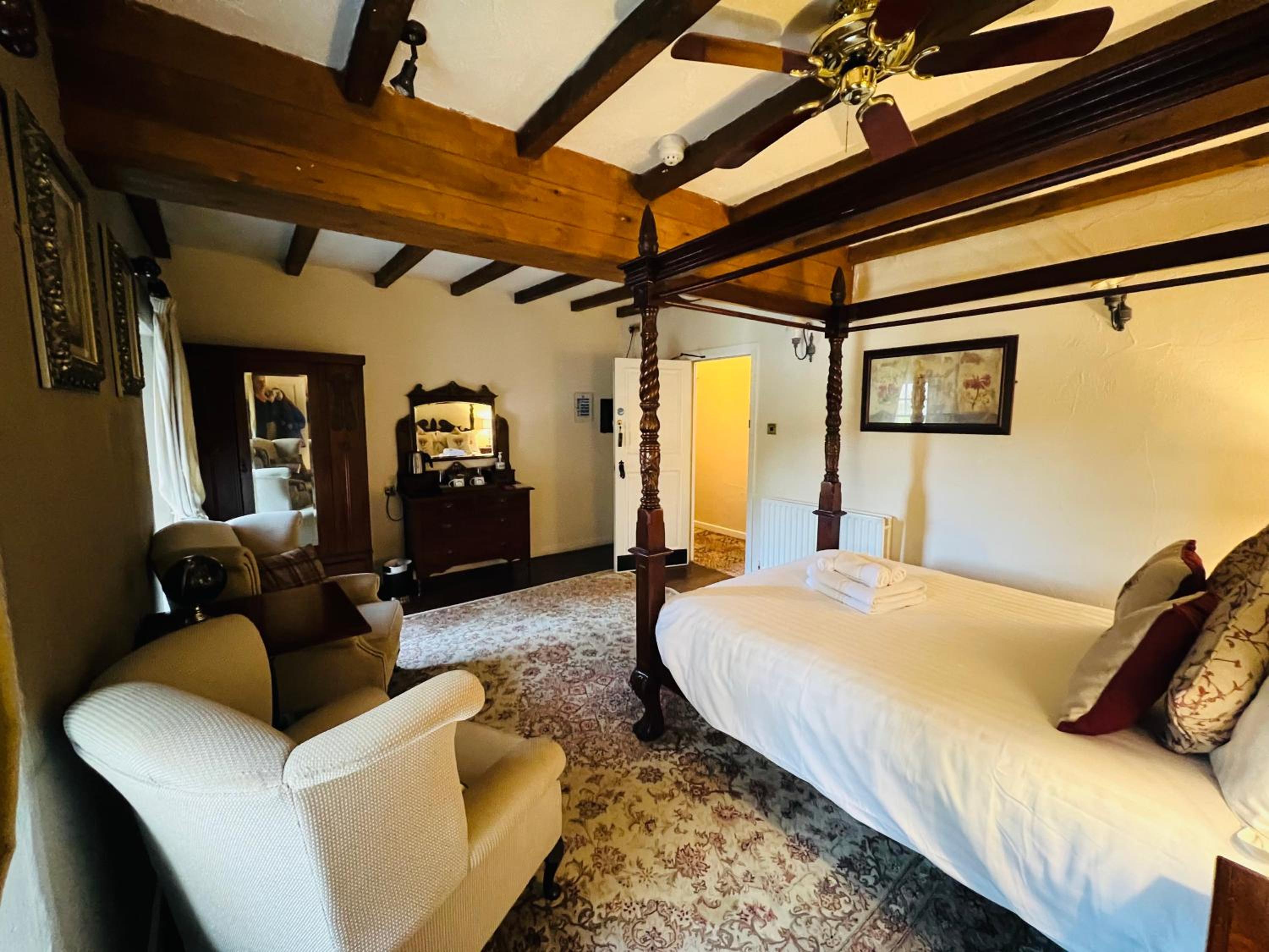 Deluxe Double Room photo 2