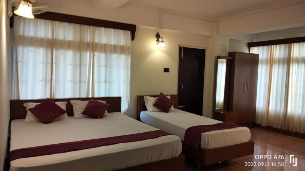 Deluxe Triple Room