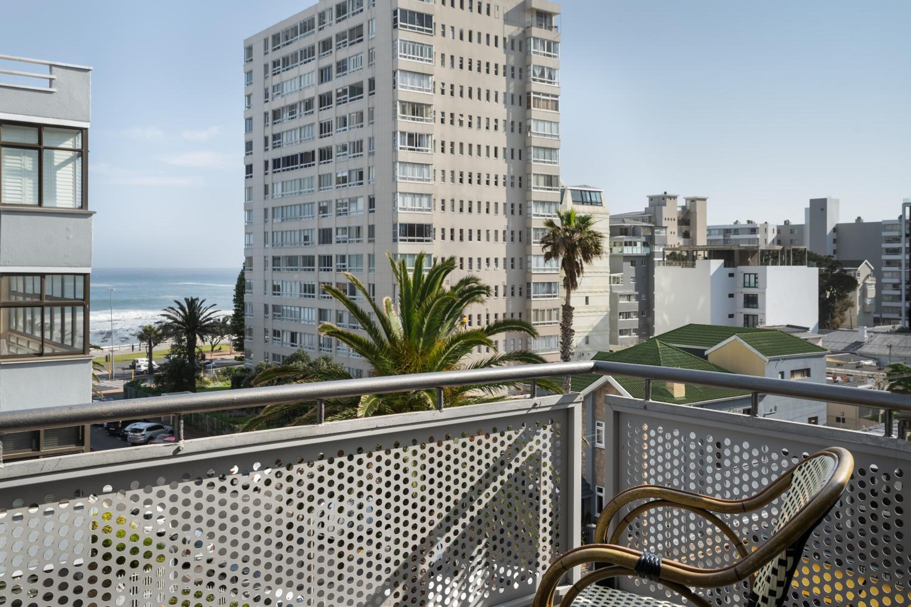 Larger Guest room, 1 King, Partial sea view, Balcony - Photo 5