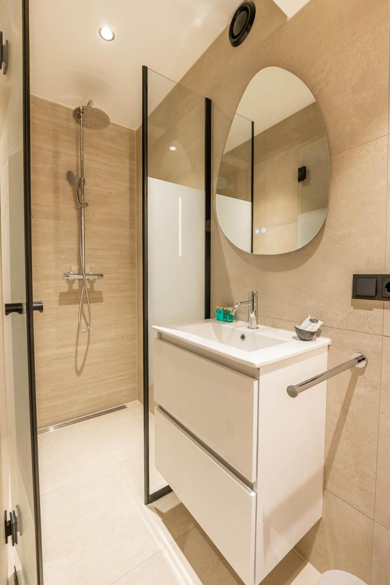 Double Room - Photo 2