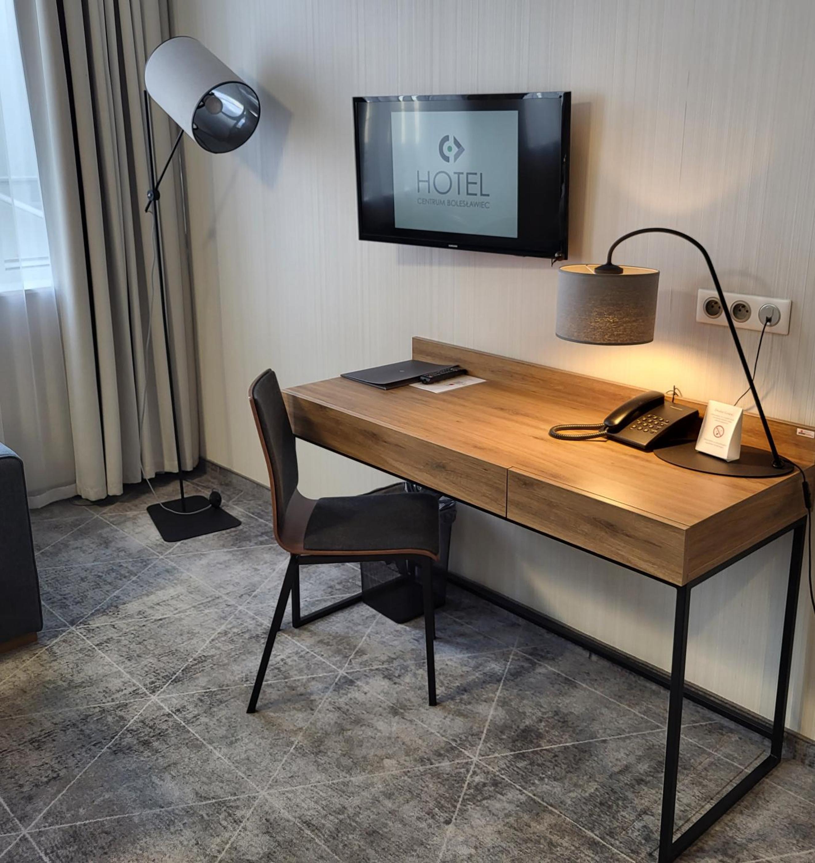 Large Twin Room - Photo 2