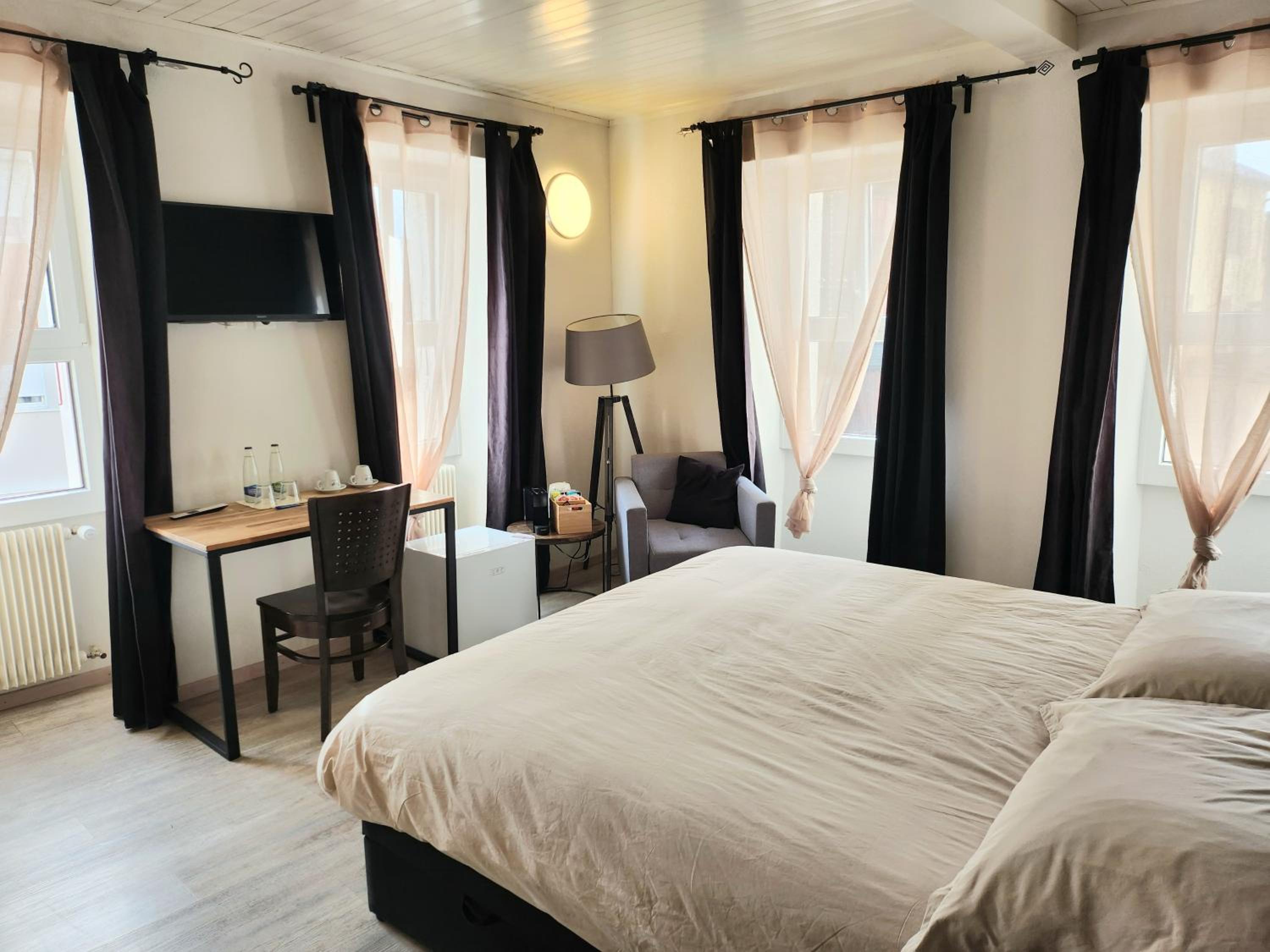 Double or Twin Room - Photo 1