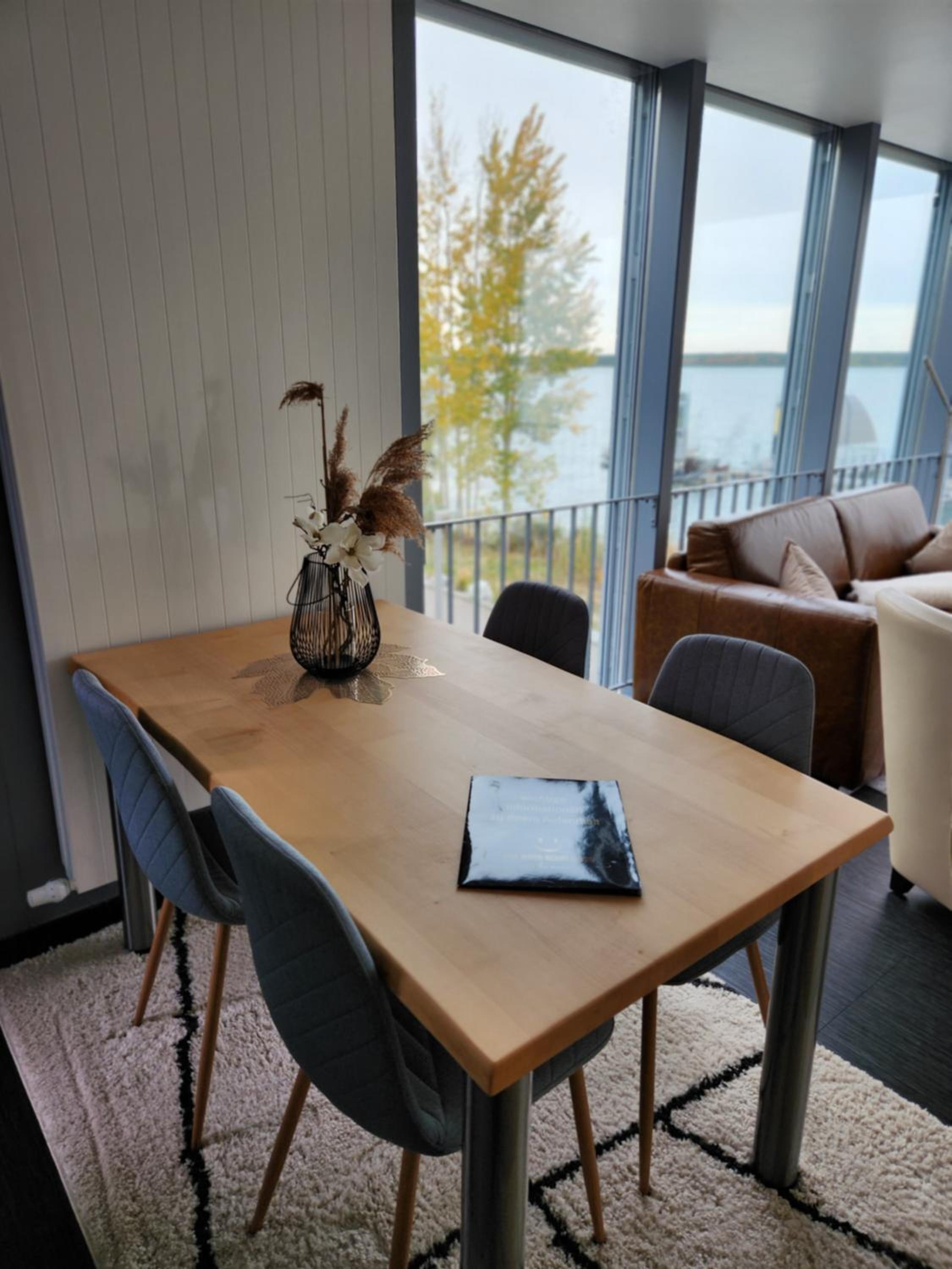 Apartment with Sea View and Terrace photo 3