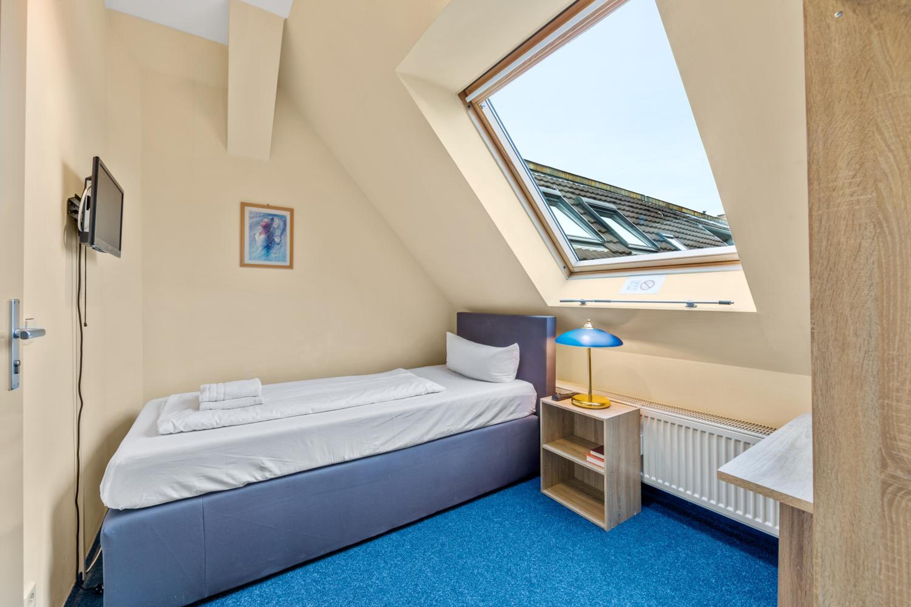 Single Room photo 1