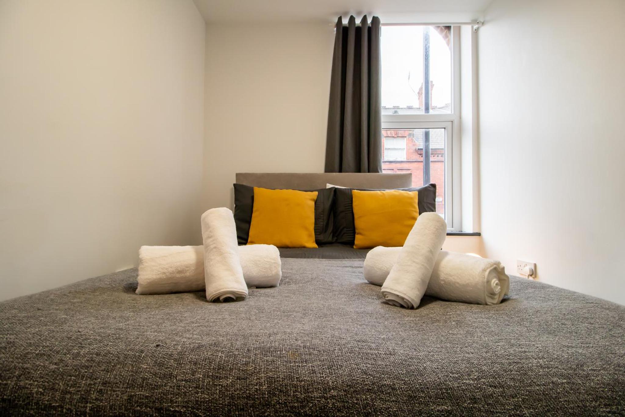One-Bedroom Apartment photo 3