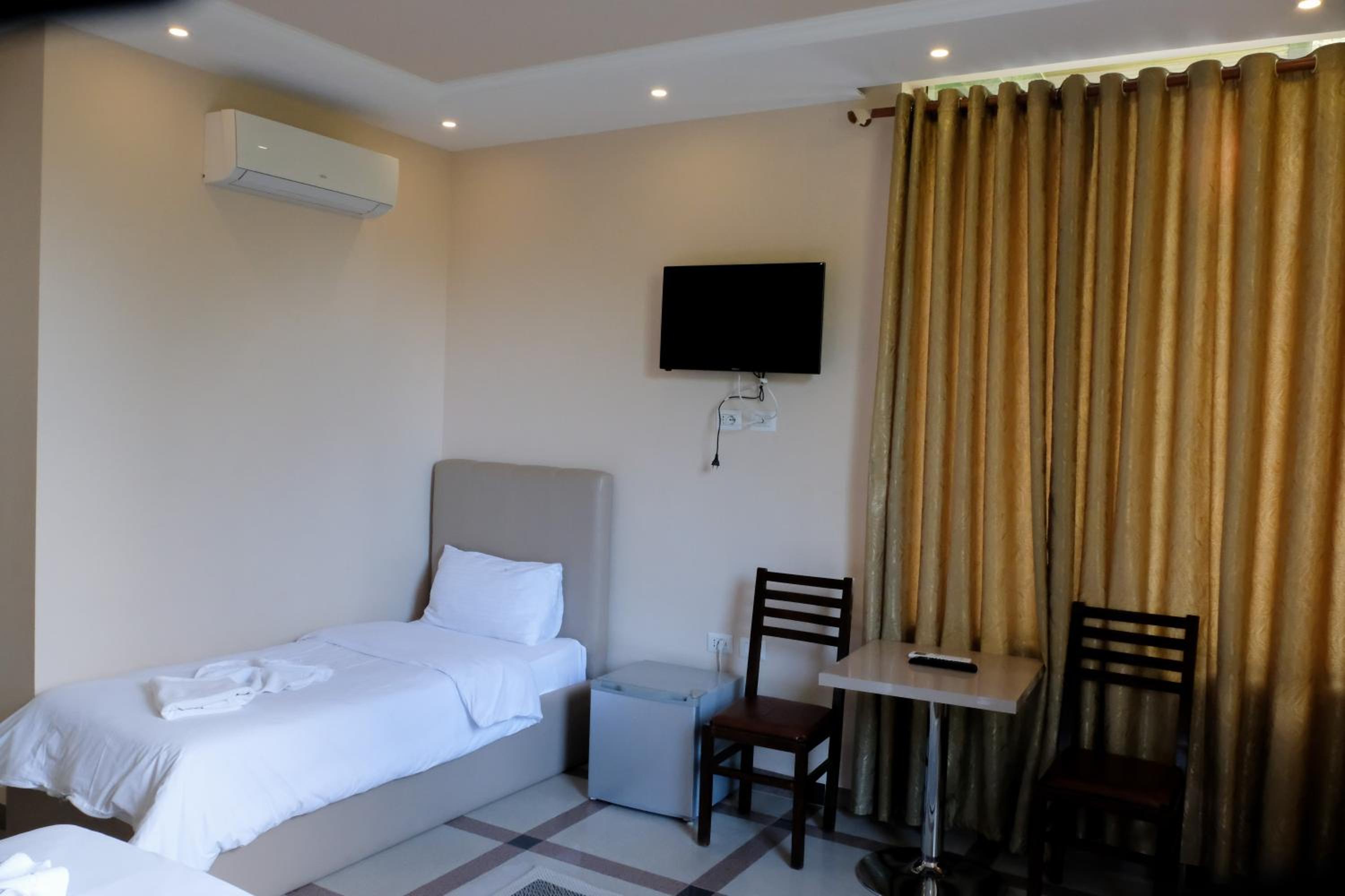 Triple Room with Balcony
