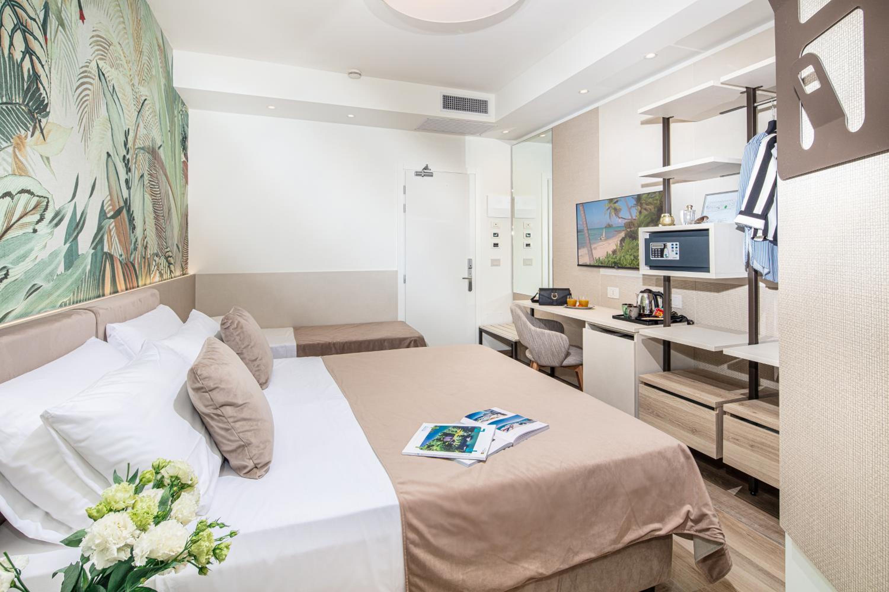 Comfort Triple Room - Photo 12