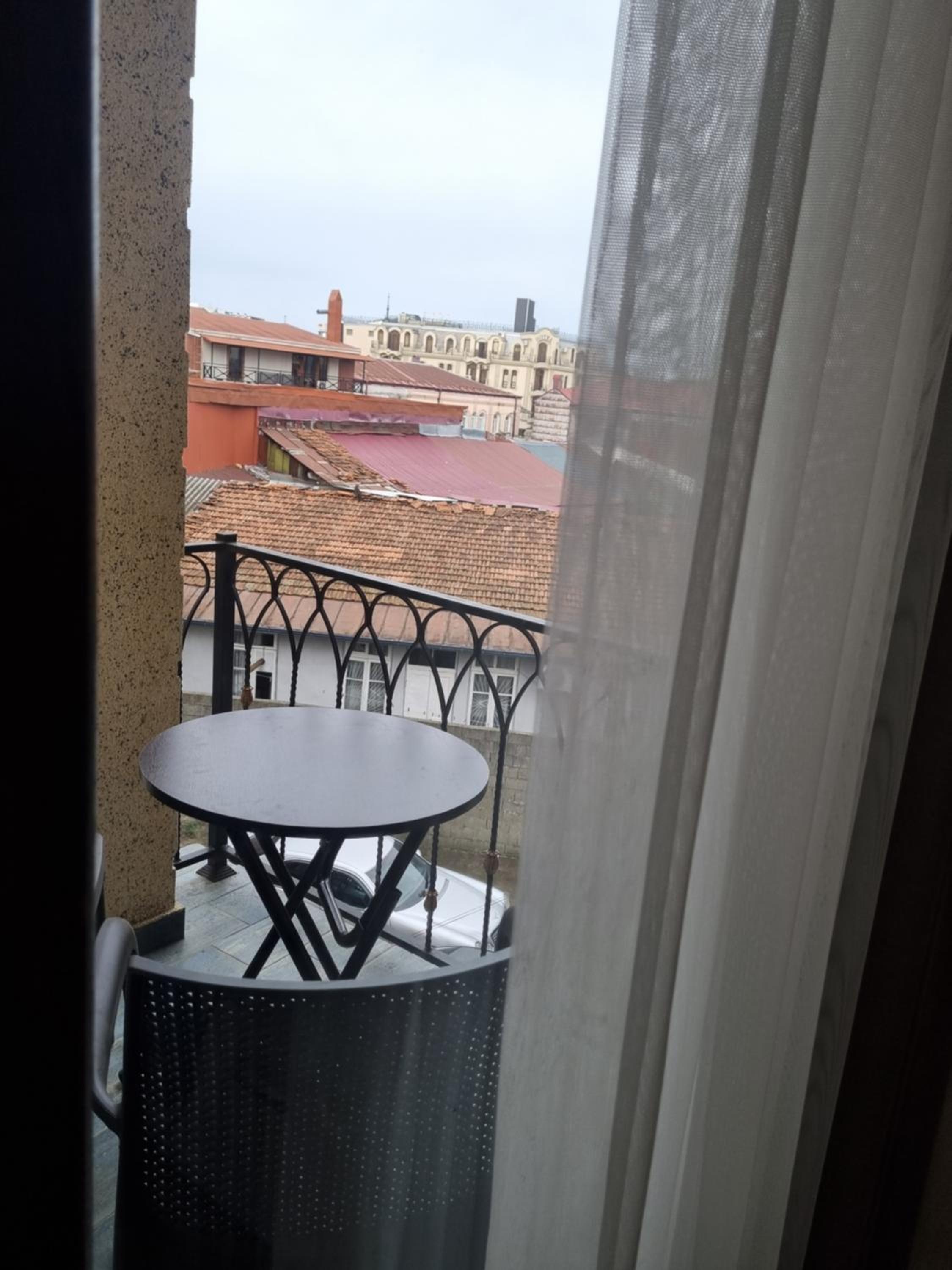 Twin Room with Balcony - Photo 11