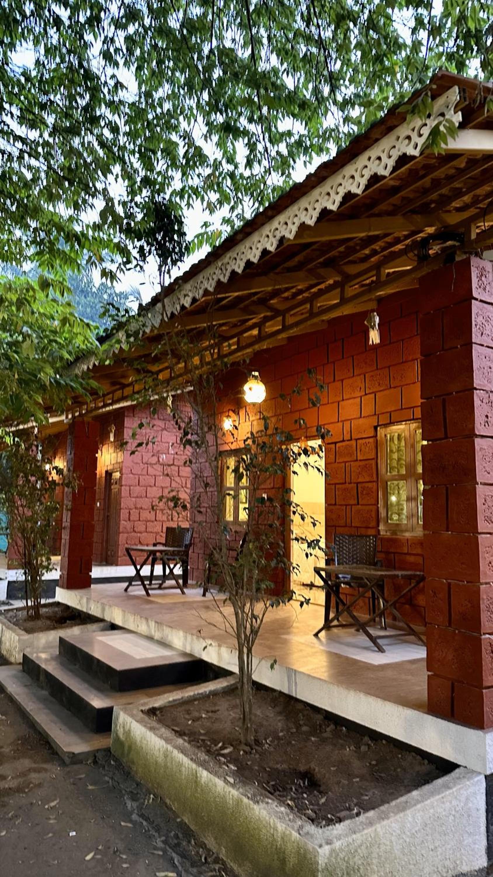 Deluxe Double Room With Balcony photo 2