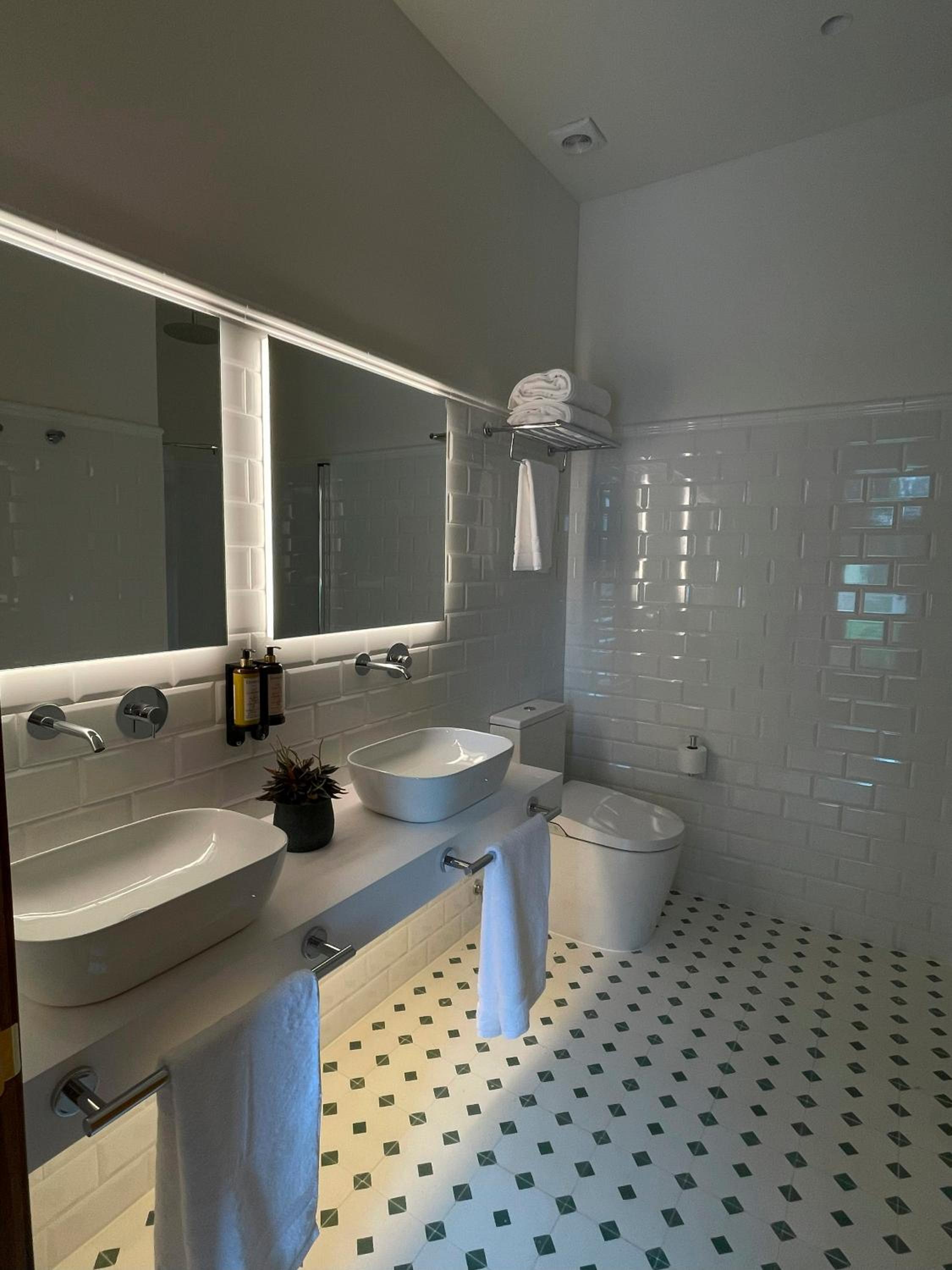 Junior Suite with Terrace - Photo 4