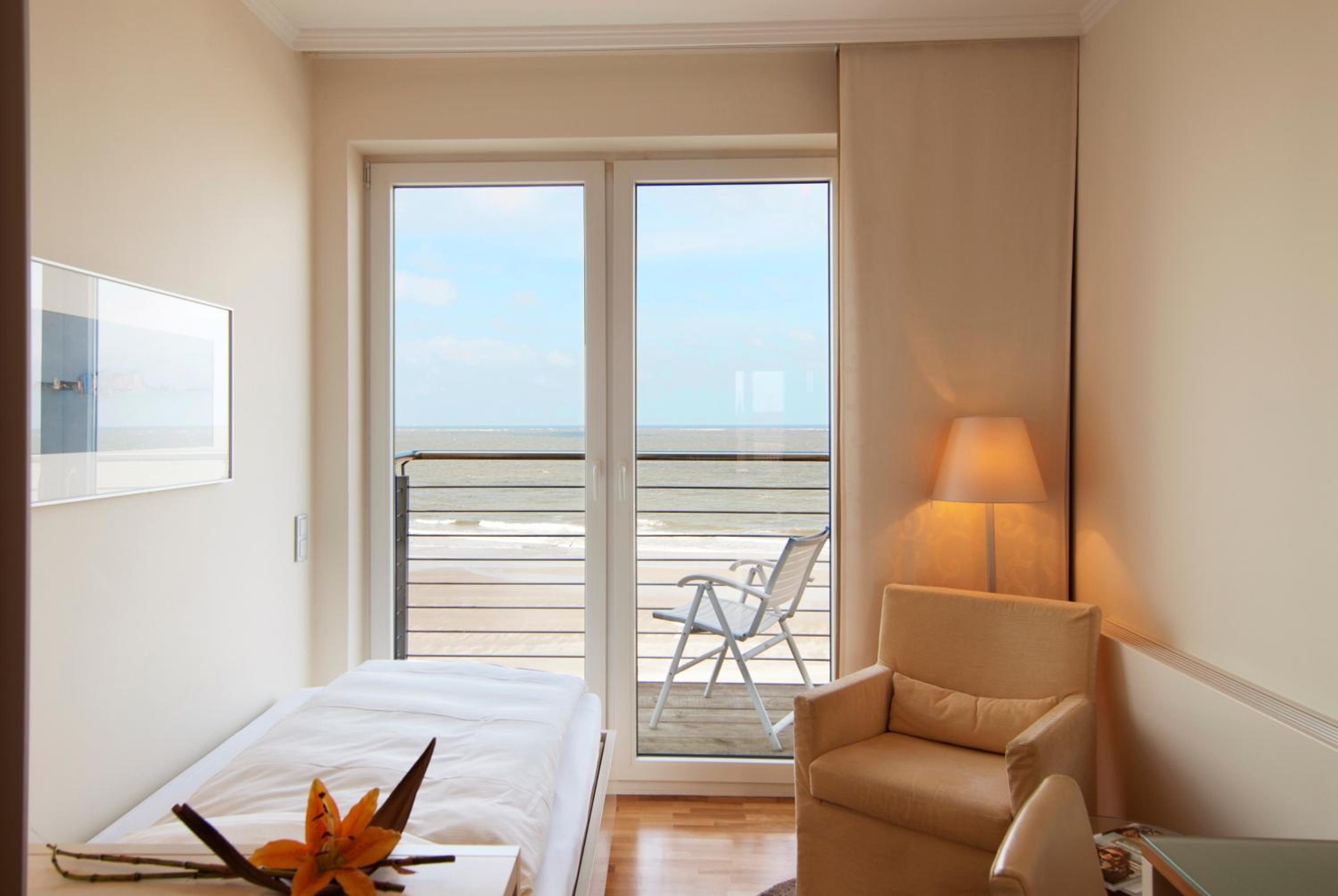 Deluxe Single Room with Sea View photo 2