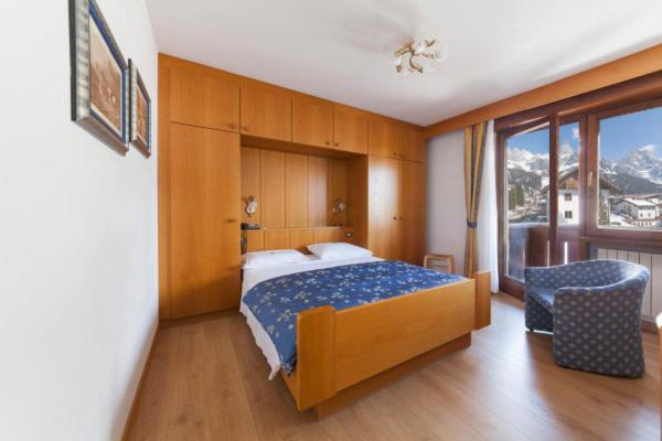 Double Room with Mountain View