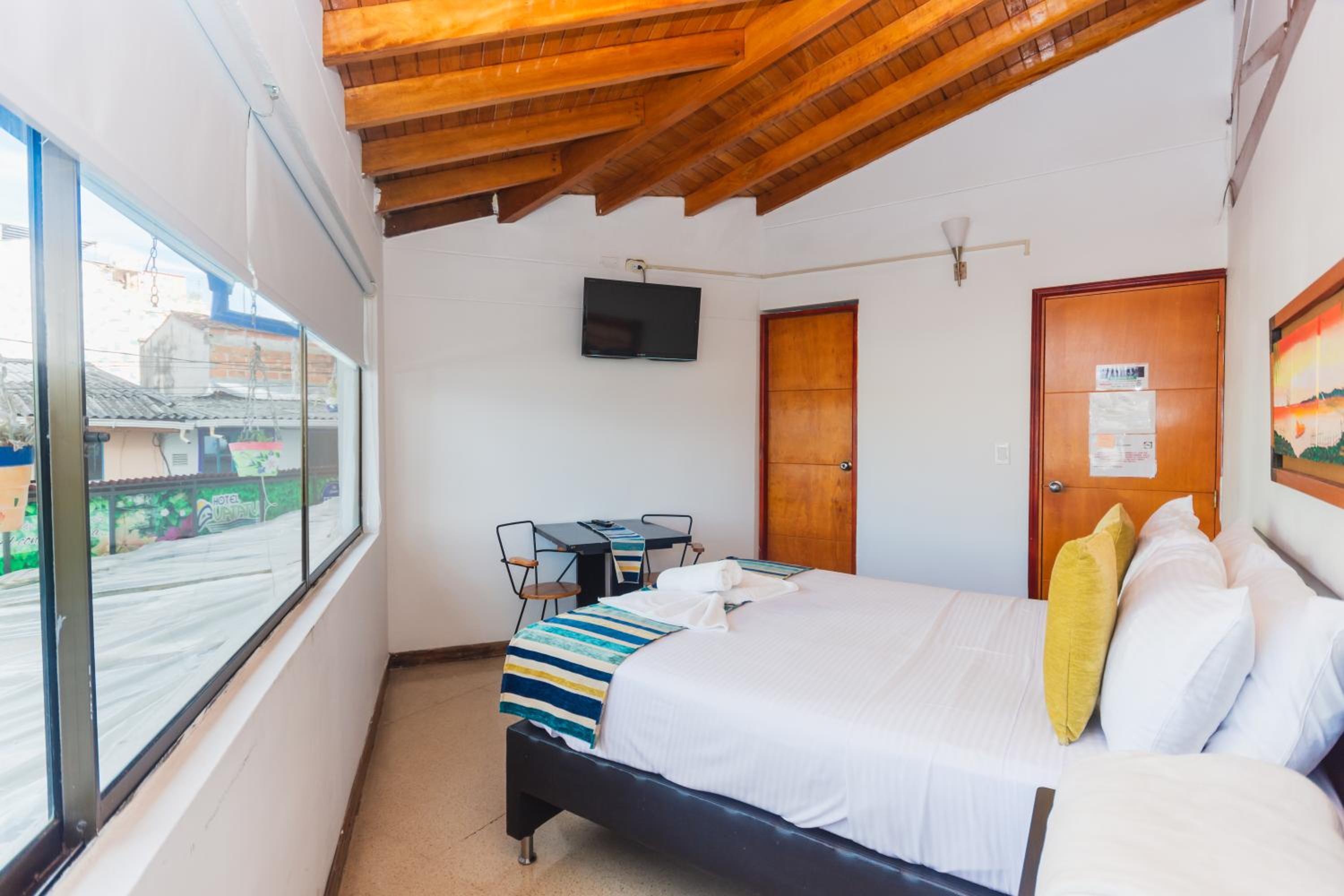 Double Room - Photo 5