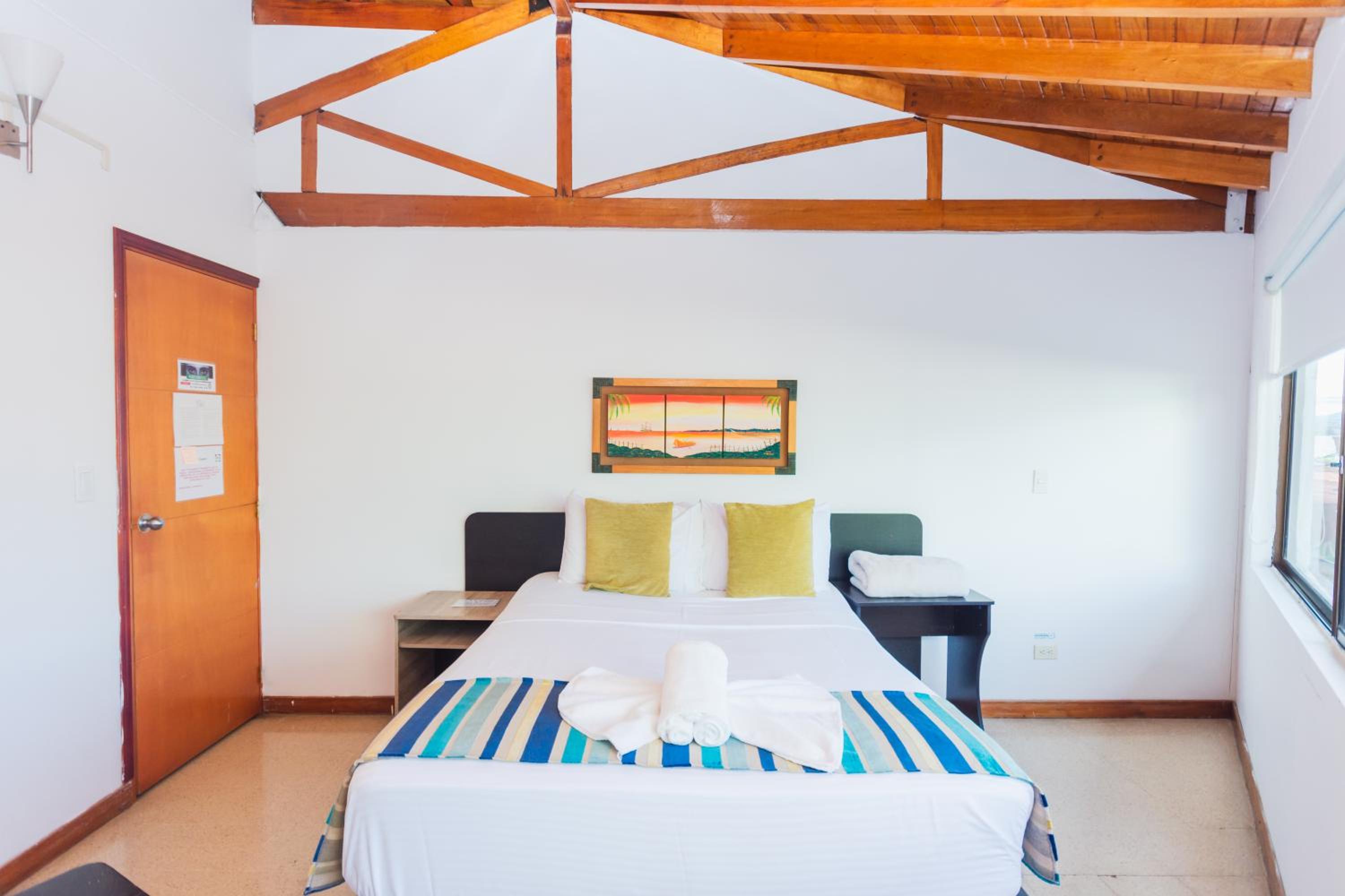 Double Room - Photo 4