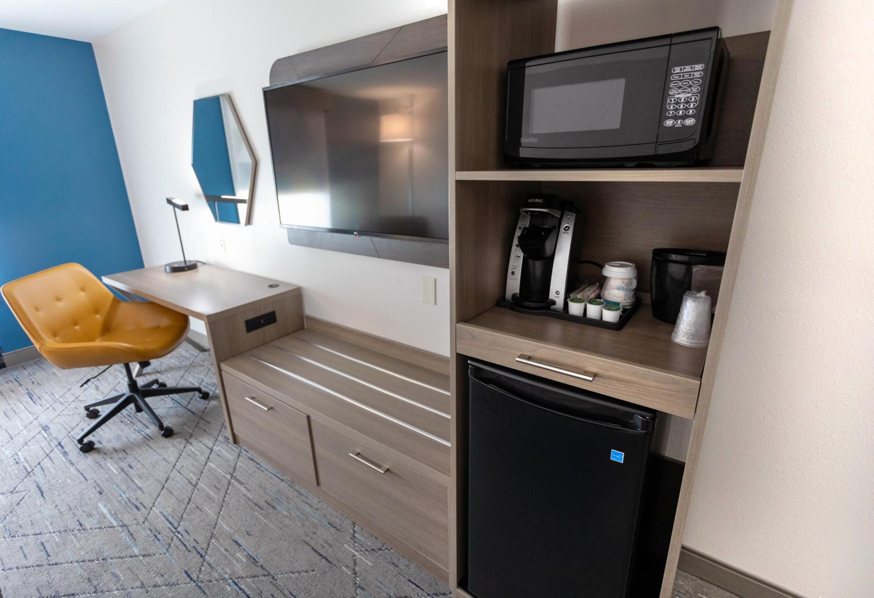 Standard King Room - Photo 1