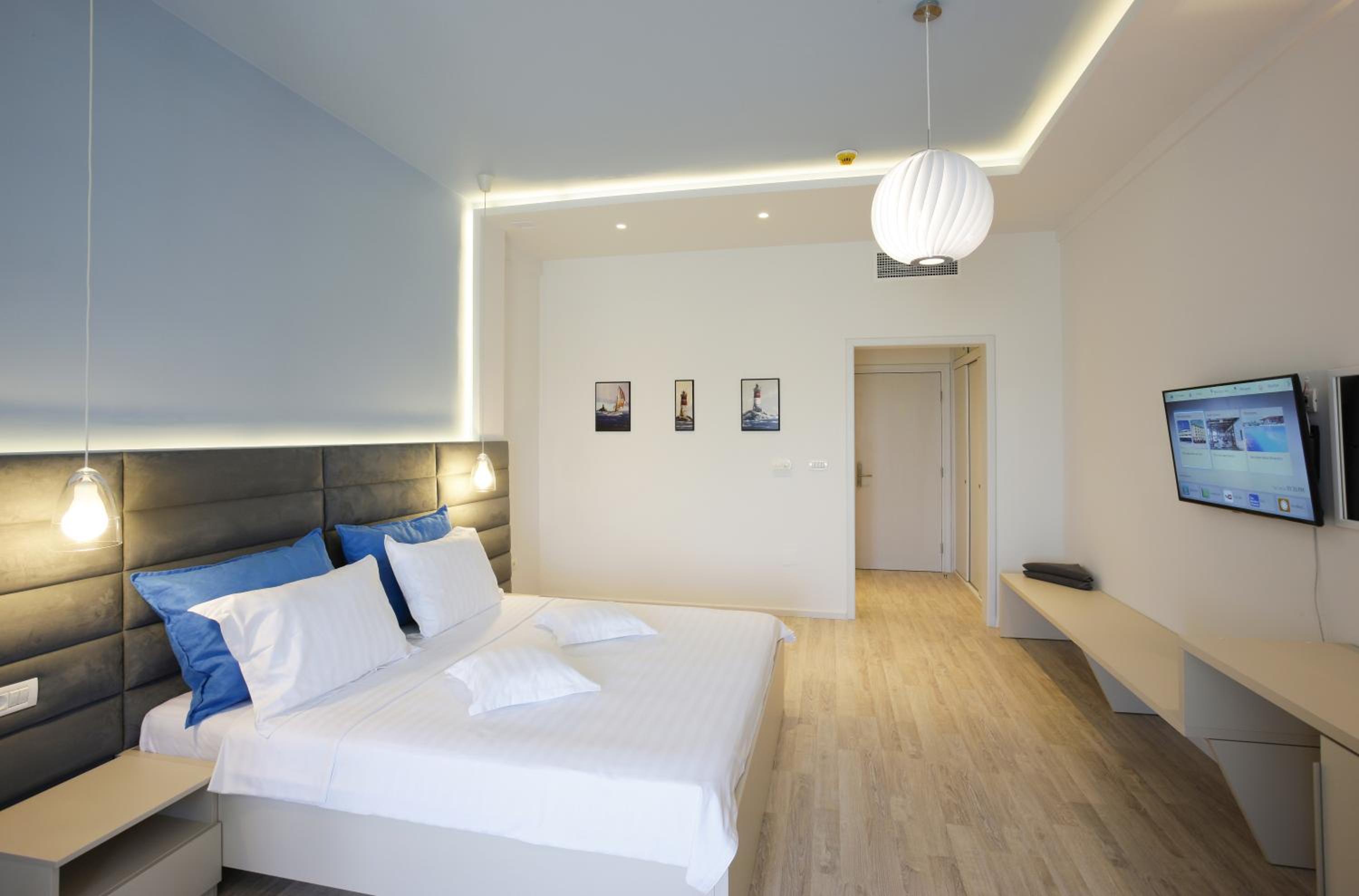 Superior Double Room with Balcony photo 1
