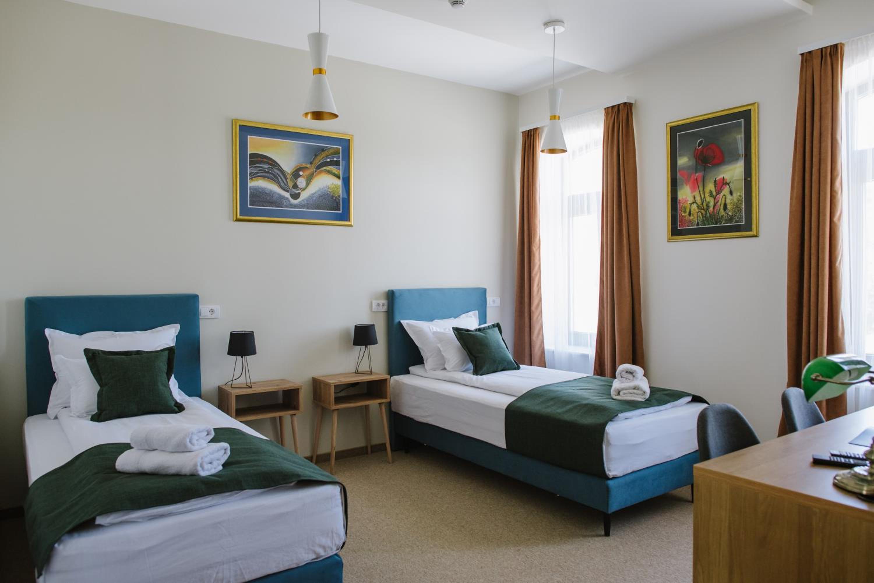 Double Room with Private Bathroom photo 2