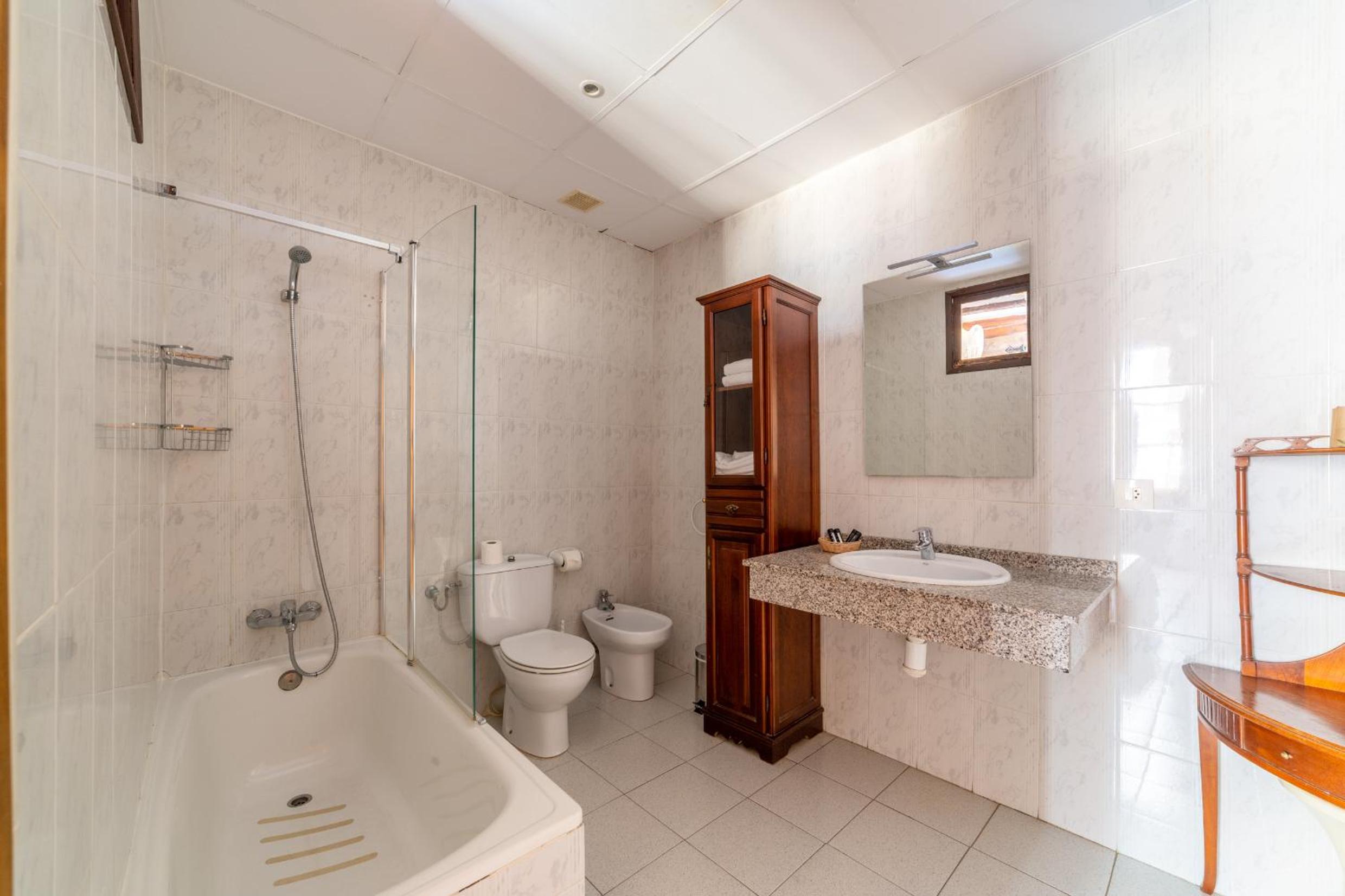Standard Triple Room photo 3