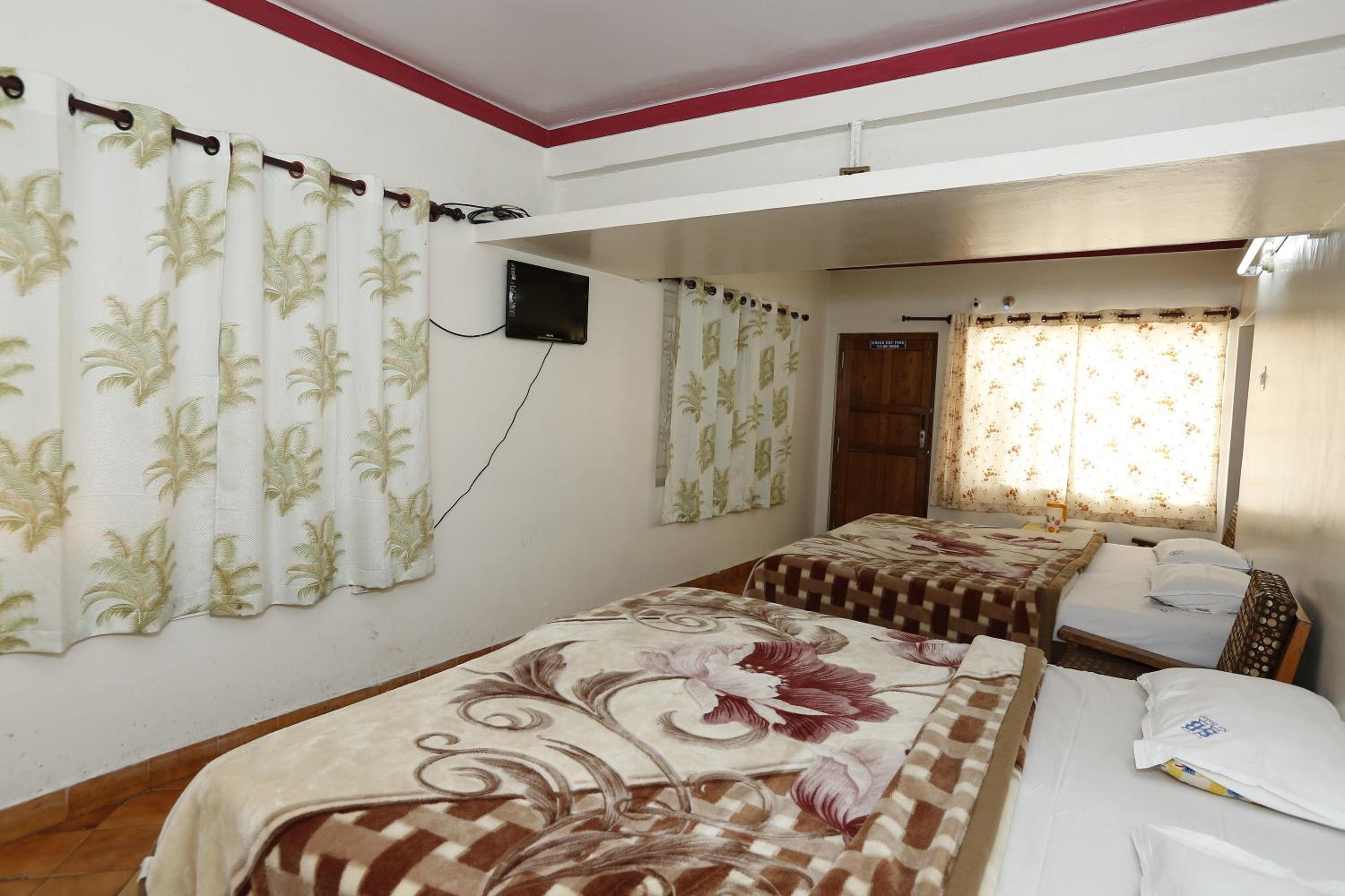 Deluxe Family Room - Photo 4