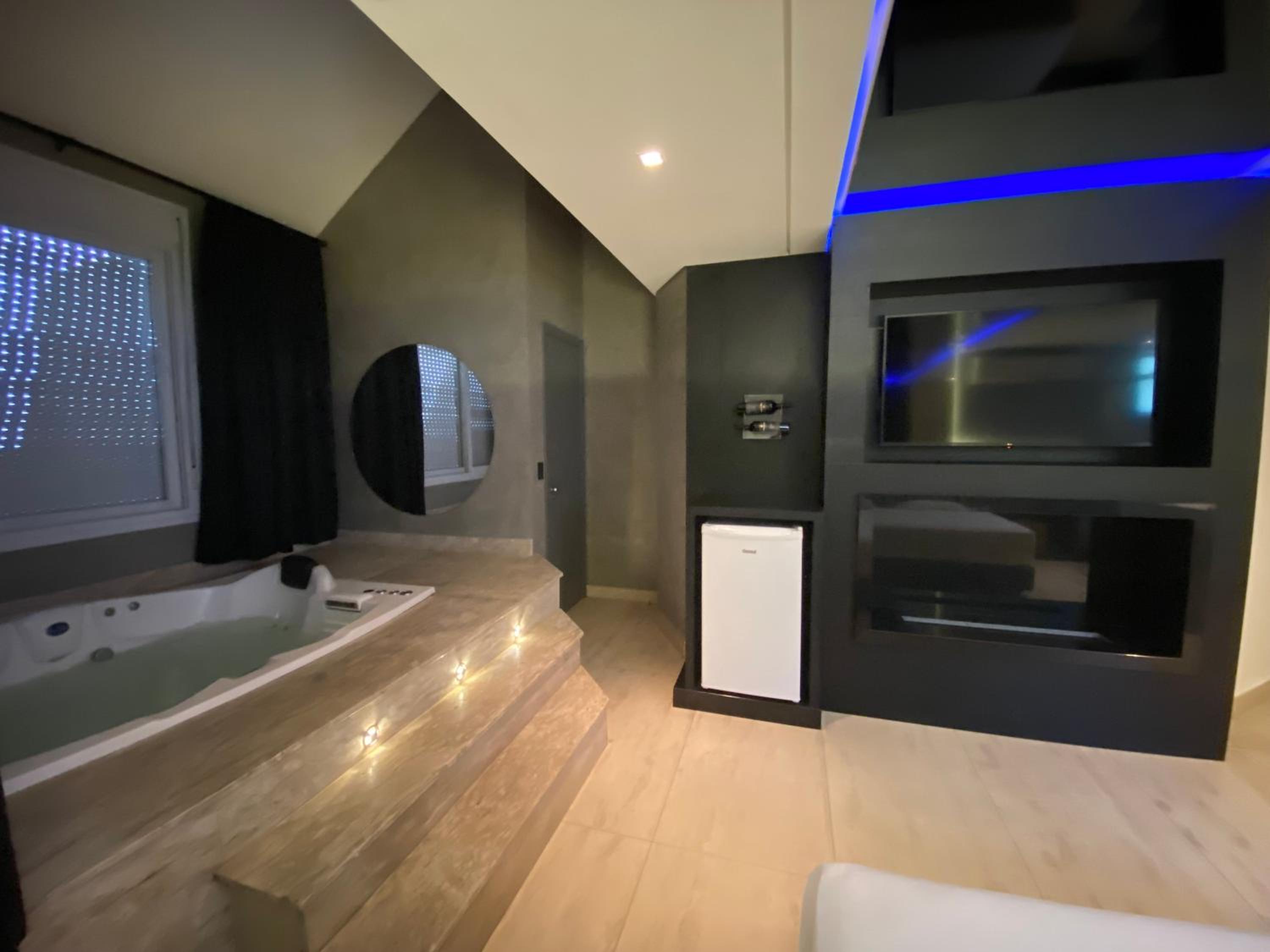 Studio with Spa Bath - Photo 3
