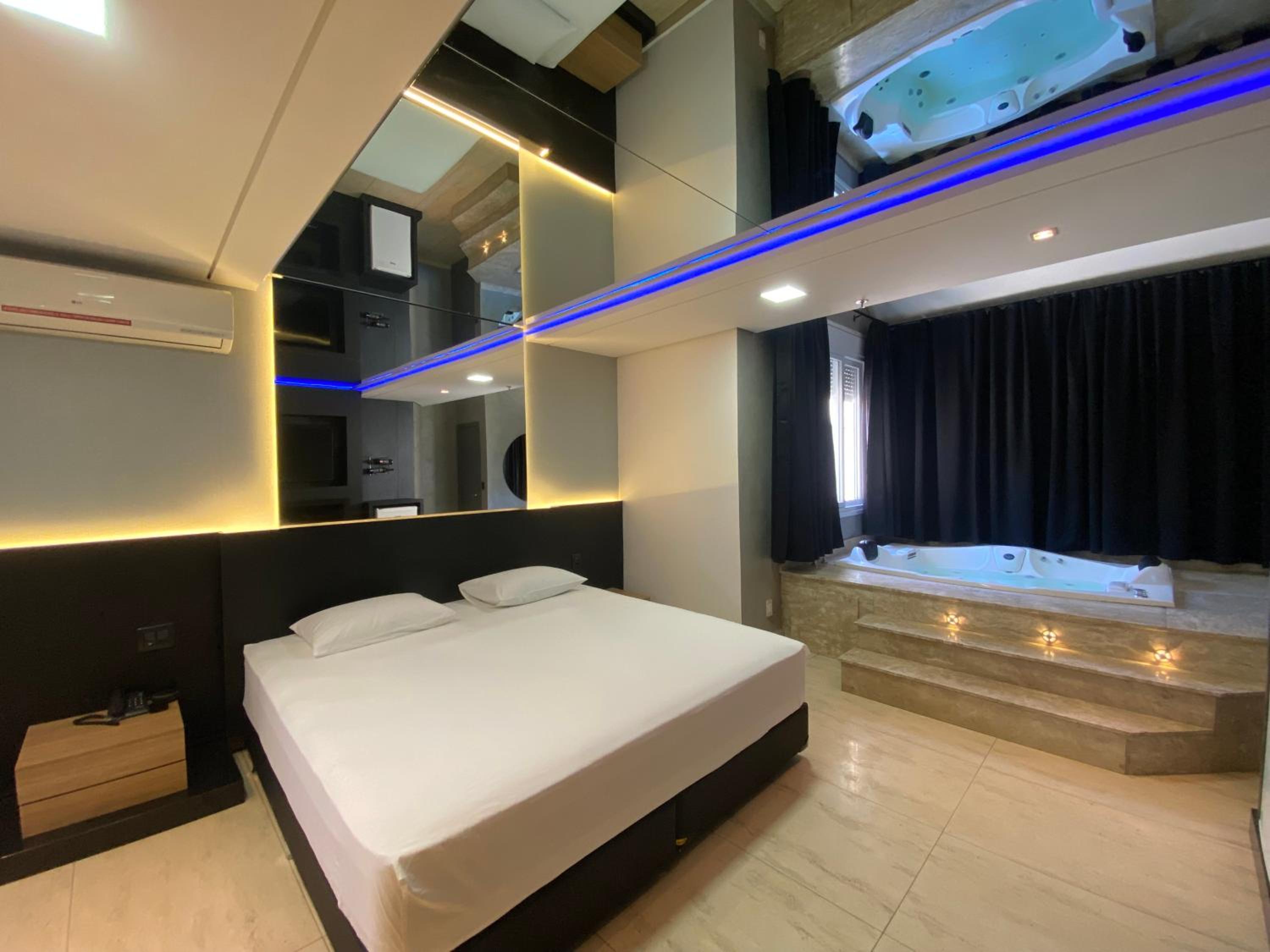 Studio with Spa Bath - Photo 6