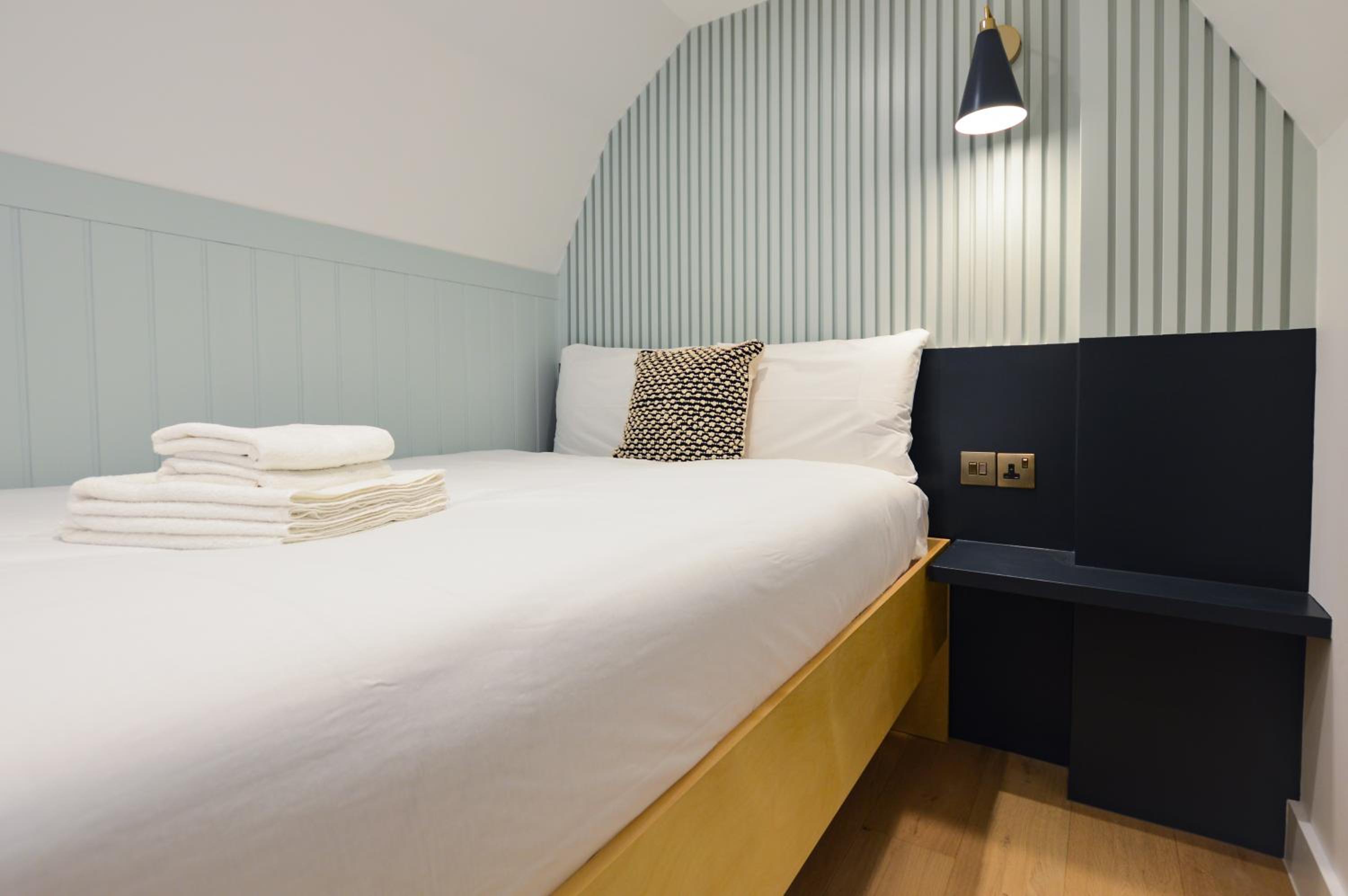 Lower Ground Economy One Bedroom photo 1