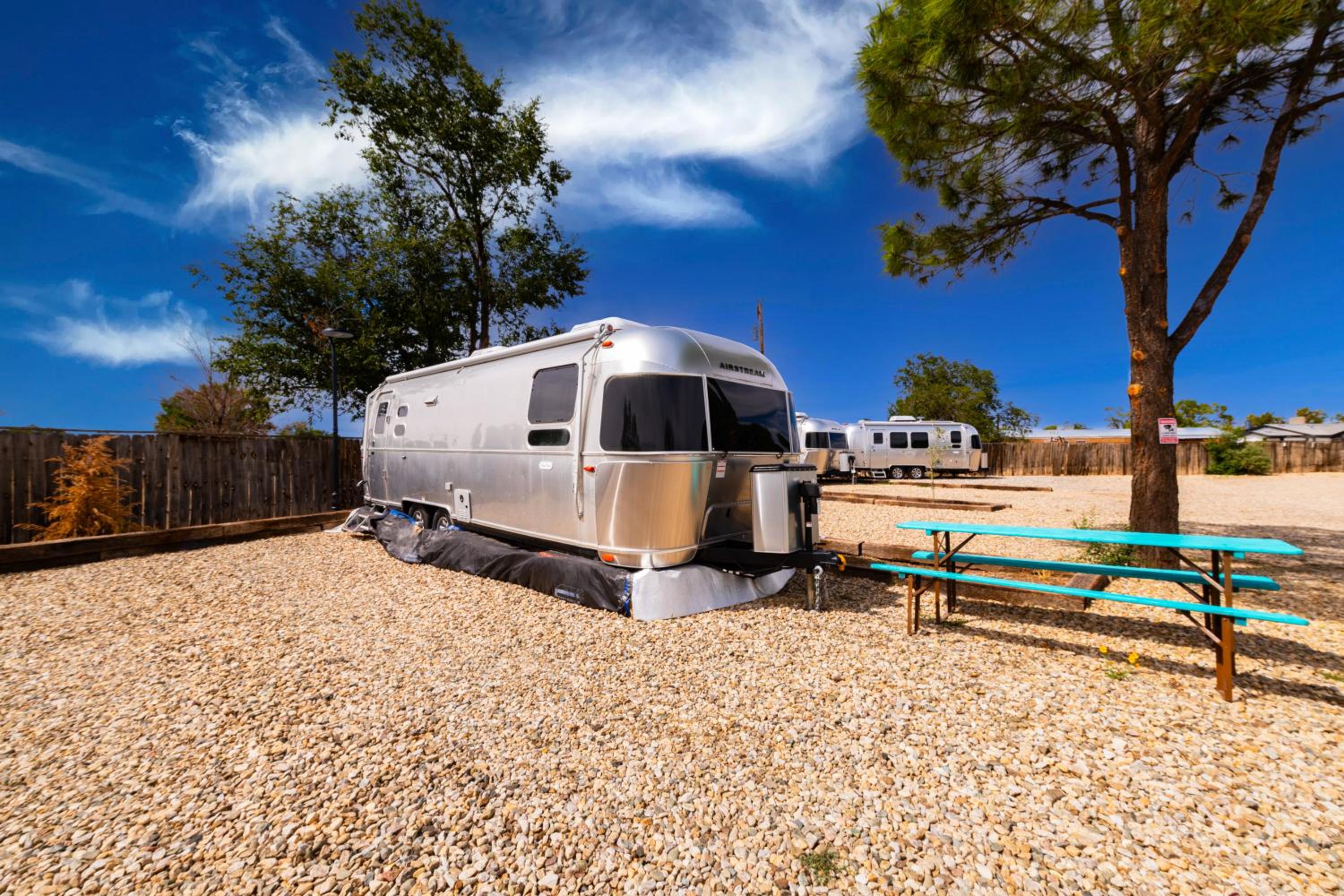 Airstream 27' photo 3